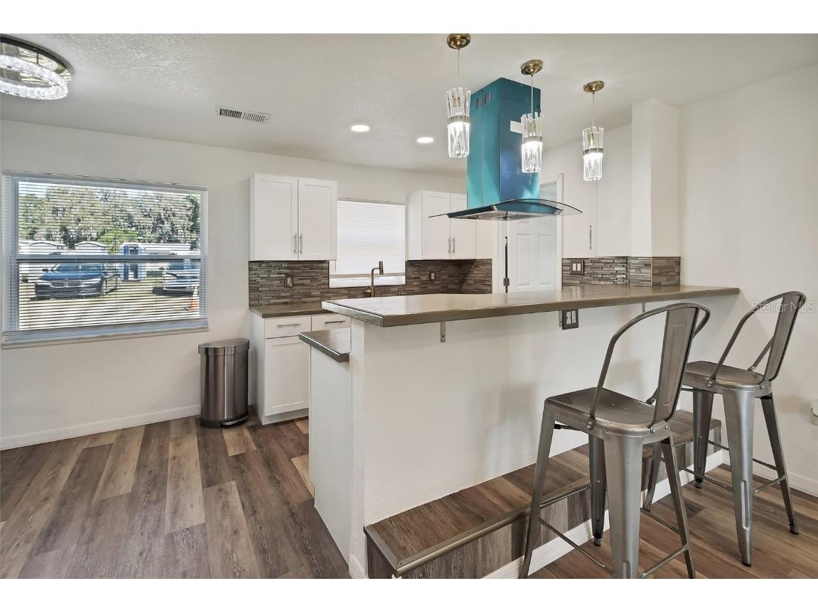 1015 E Howry Avenue Deland FL 32724 V4945927 image6