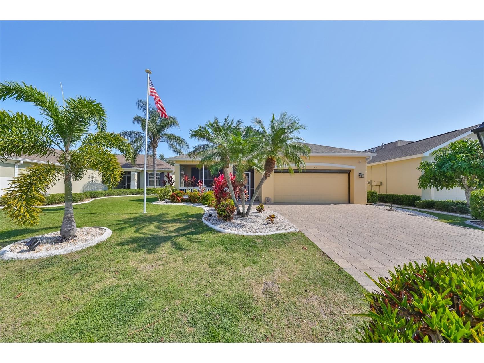 1015 Emerald Dunes Drive Sun City Center FL 33573 TB8469847 image1