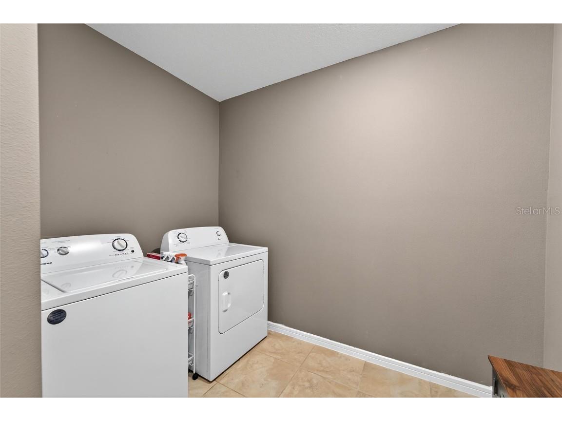 1015 Golden Shiner Avenue Ruskin FL 33570 TB8443909 image25