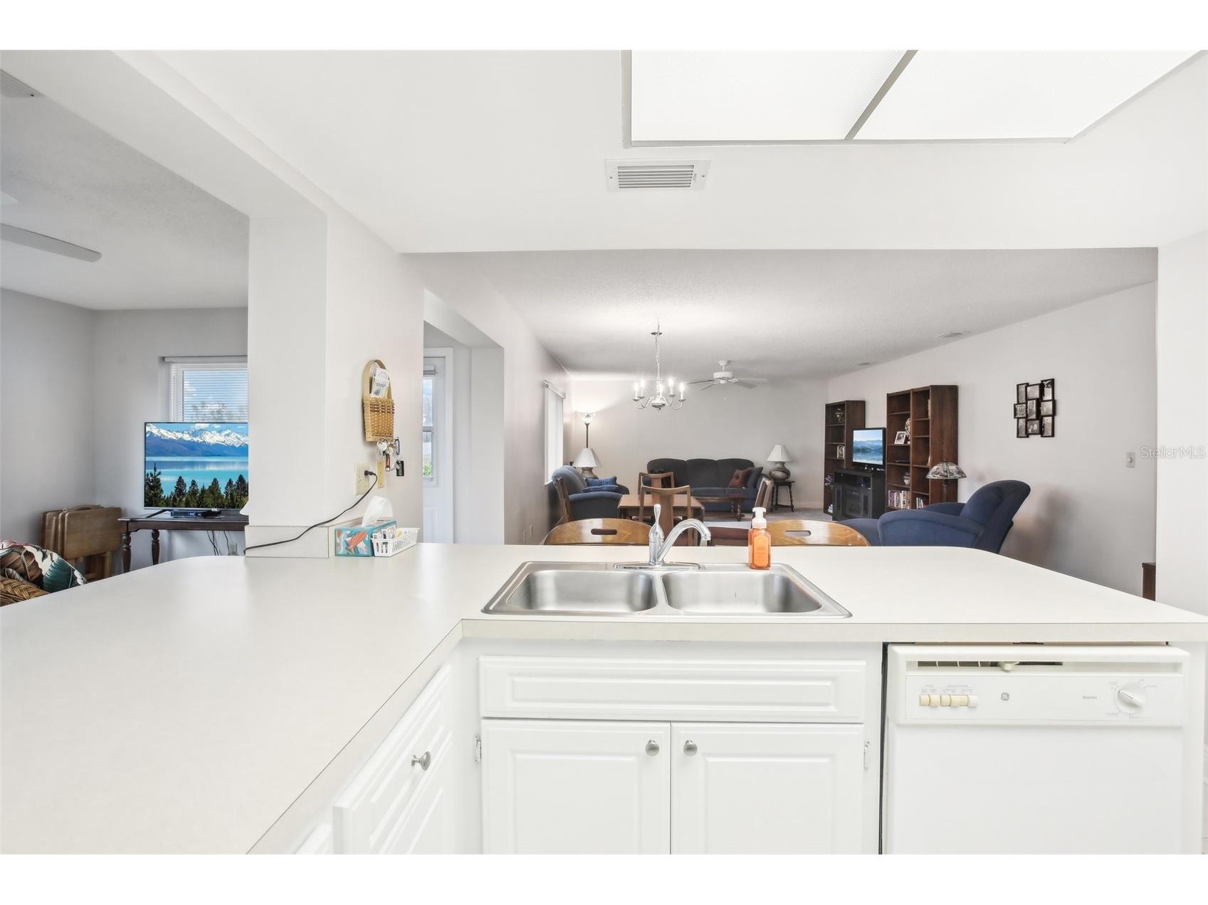 1015 Harefield Circle Sun City Center FL 33573 TB8477852 image15