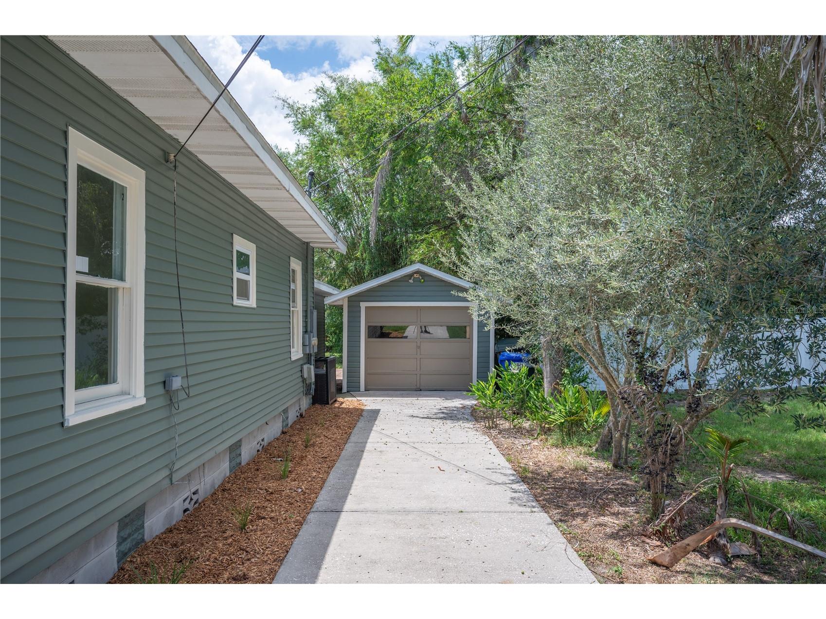 1015 Lexington Street Lakeland FL 33801 L4962393 image3