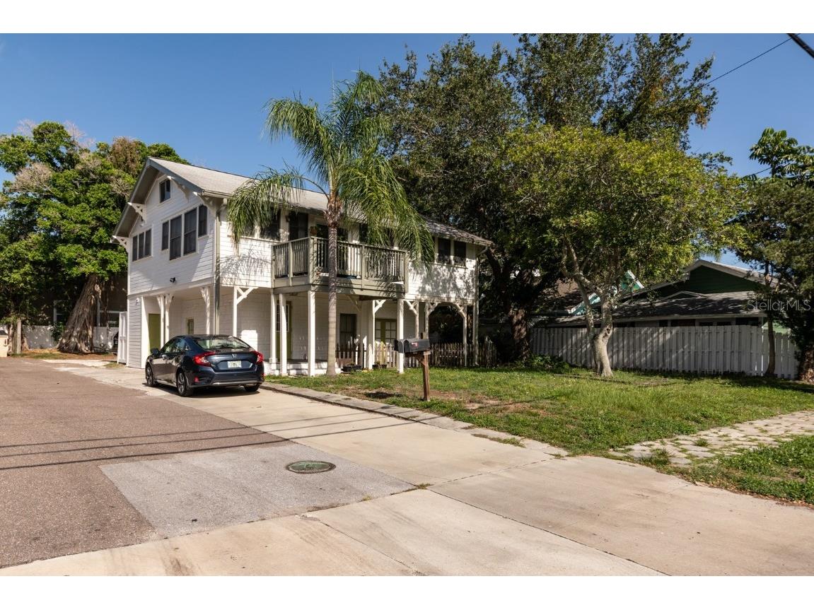 1015 Locust Street NE Saint Petersburg FL 33701 U8236468 image1
