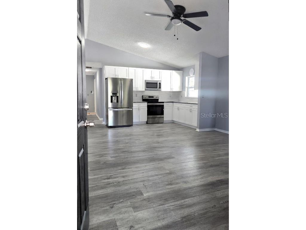 1015 Queen Street S Saint Petersburg FL 33712 TB8436659 image2