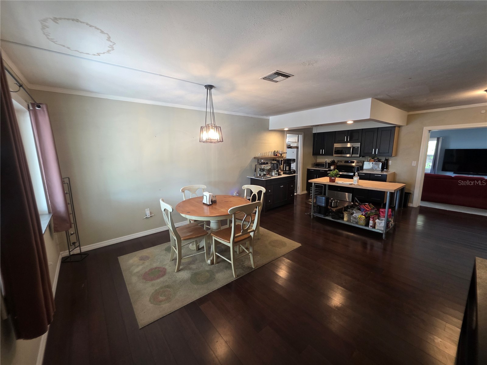 1015 Rhodes Avenue Sarasota FL 34237 A4684797 image3