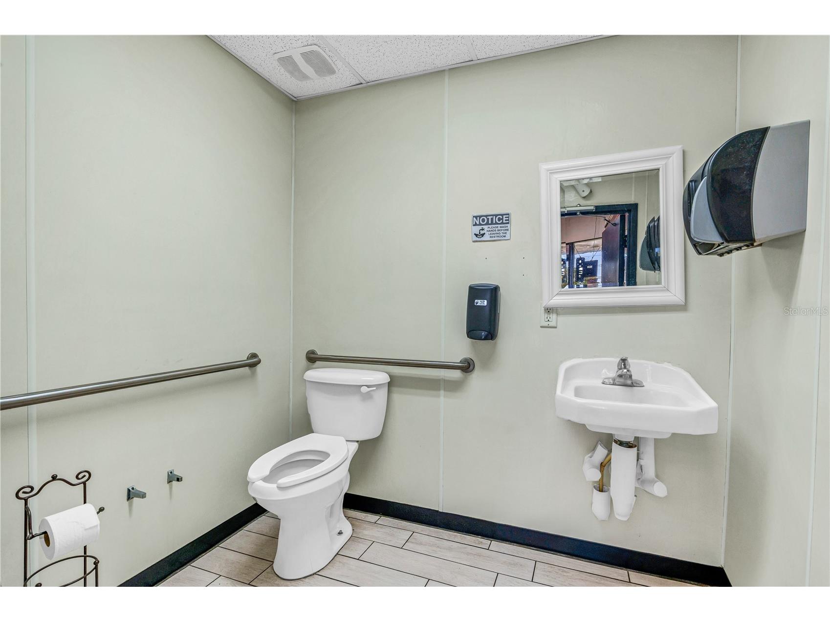 1015 S Ridgewood Avenue Edgewater FL 32132 NS1087926 image12