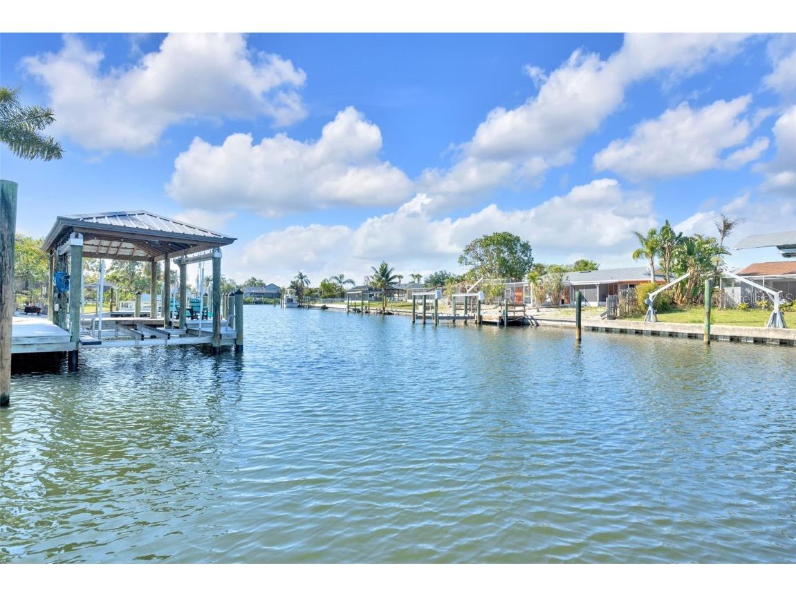 1015 Spindle Palm Way Apollo Beach FL 33572 TB8378015 image75