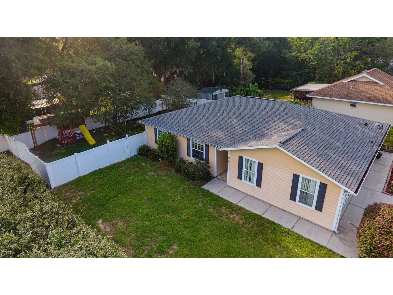 1015 Stanford Terrace Inverness FL 34450 OM659163 image1