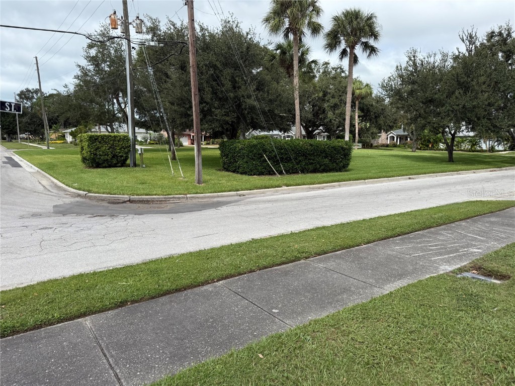 1015 Varona Street Belleair FL 33756 TB8437306 image2