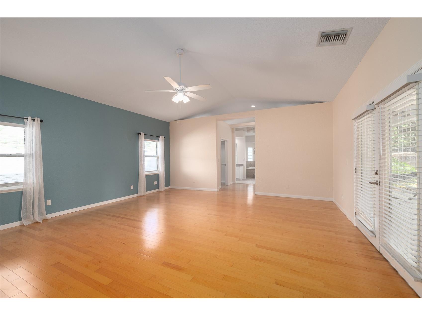 1015 Venetian Avenue Orlando FL 32804 O6409644 image16