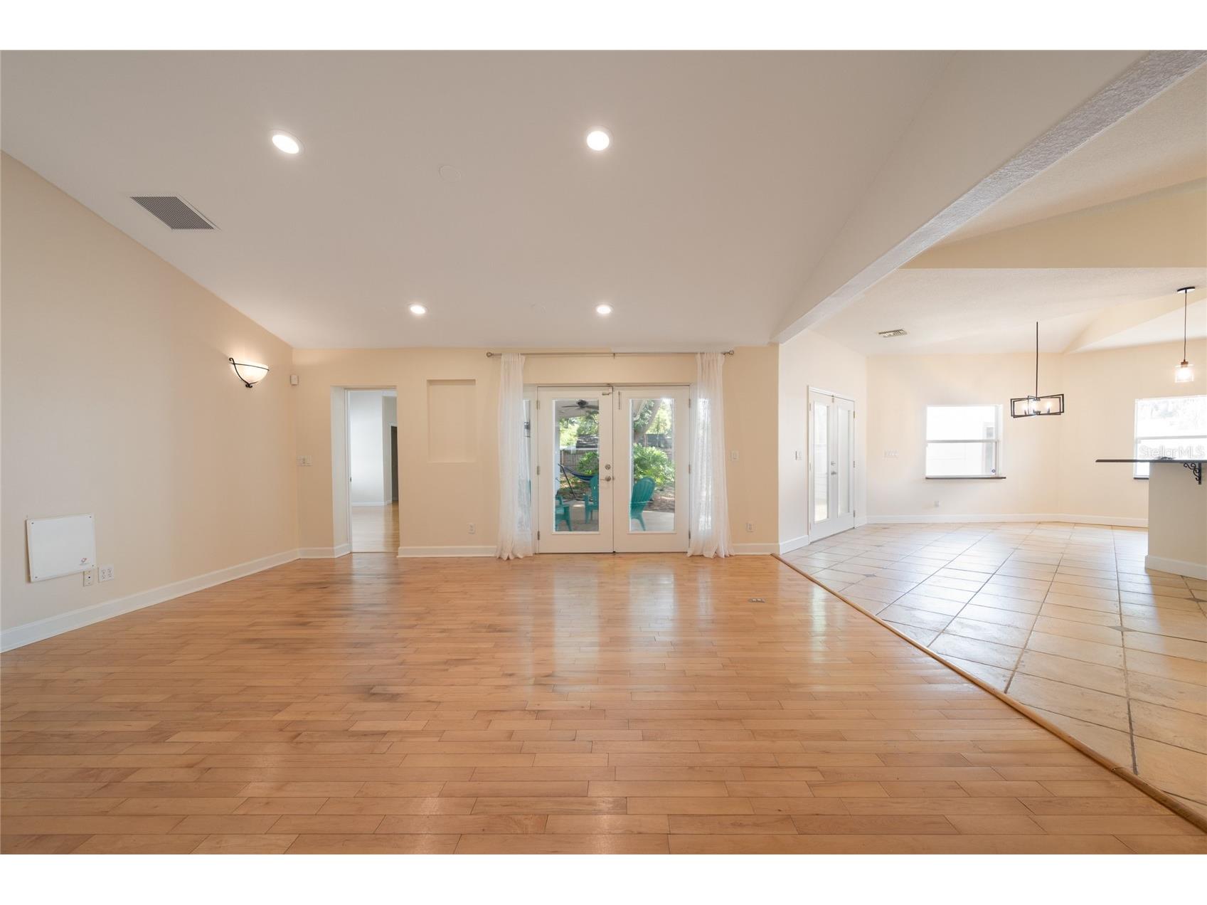 1015 Venetian Avenue Orlando FL 32804 O6409644 image4