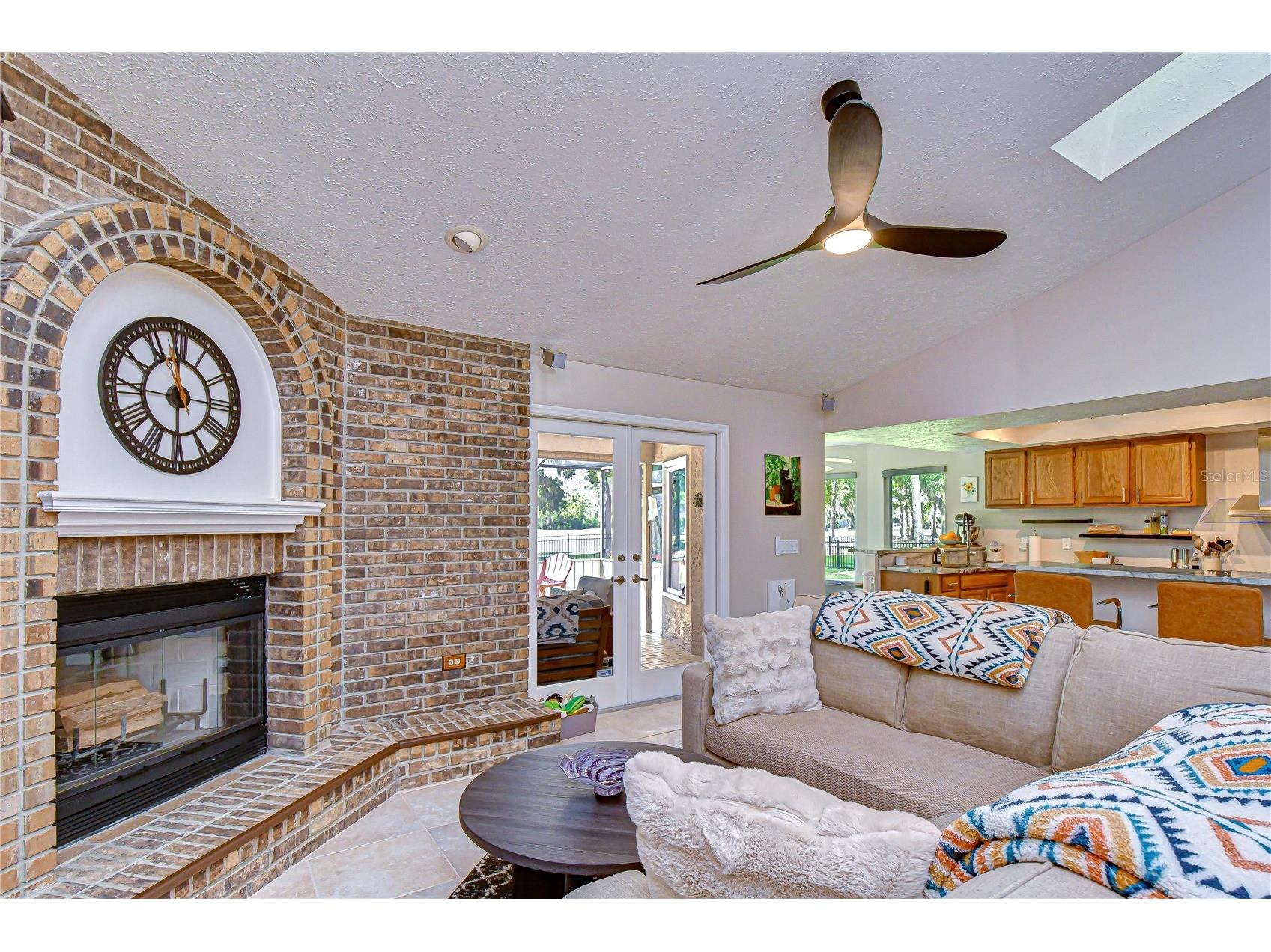 1015 Ventana Drive Ruskin FL 33573 TB8505913 image10