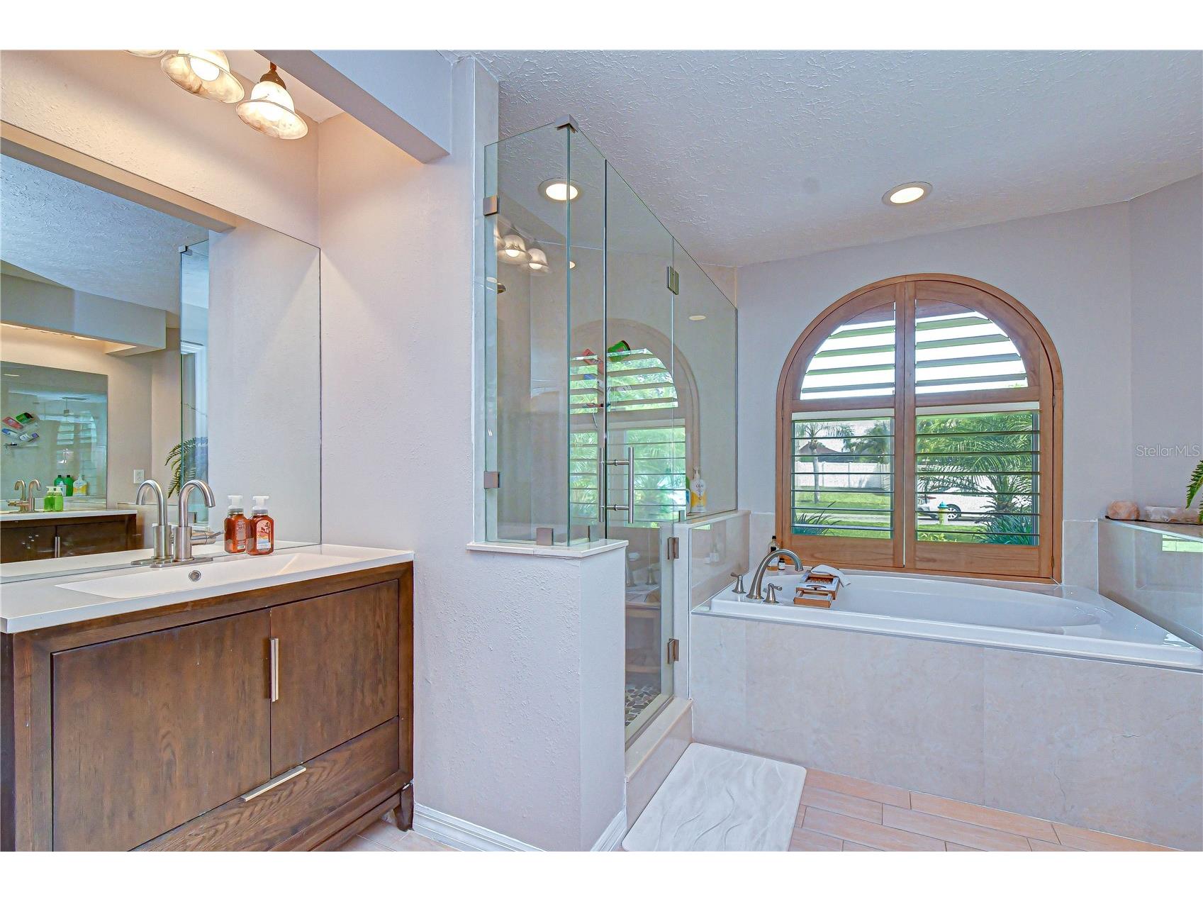 1015 Ventana Drive Ruskin FL 33573 TB8505913 image18