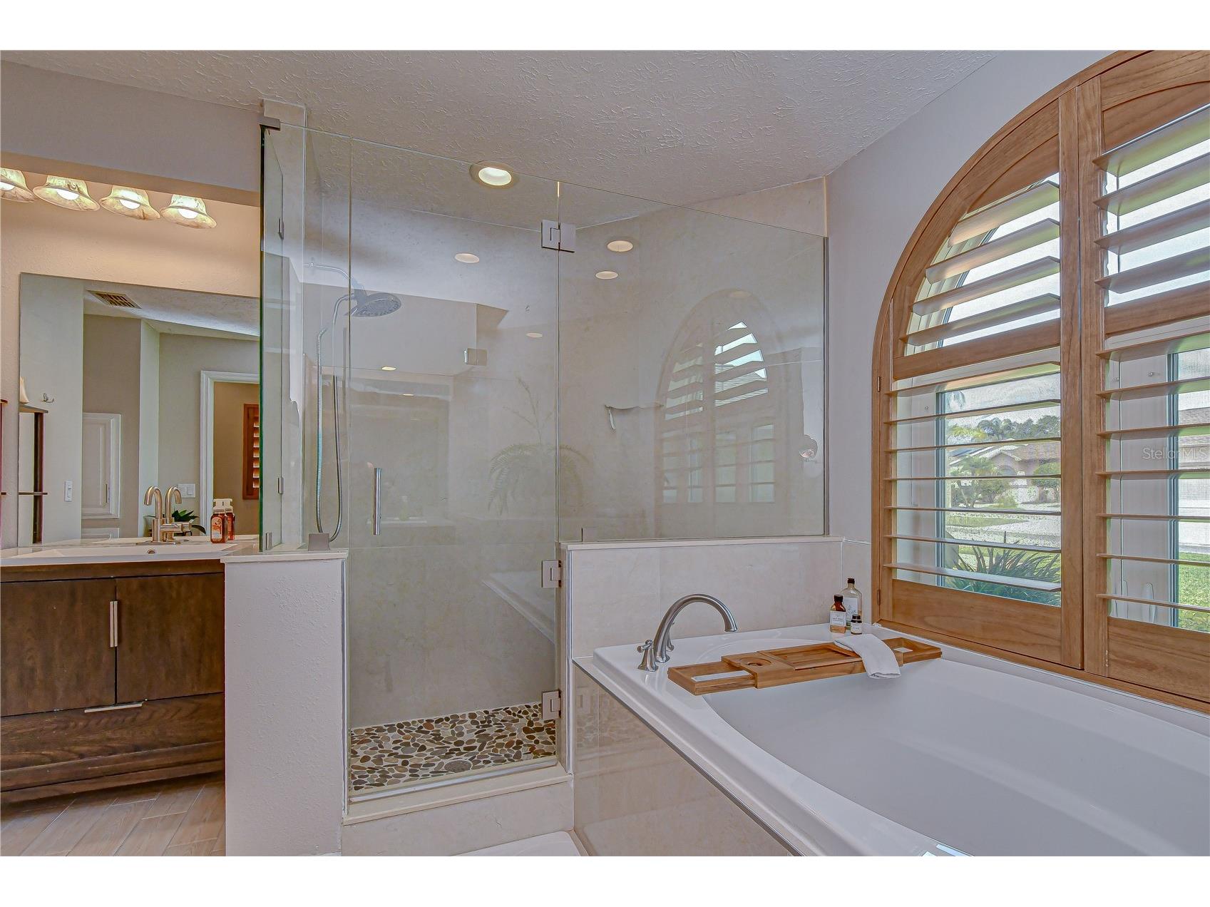 1015 Ventana Drive Ruskin FL 33573 TB8505913 image20