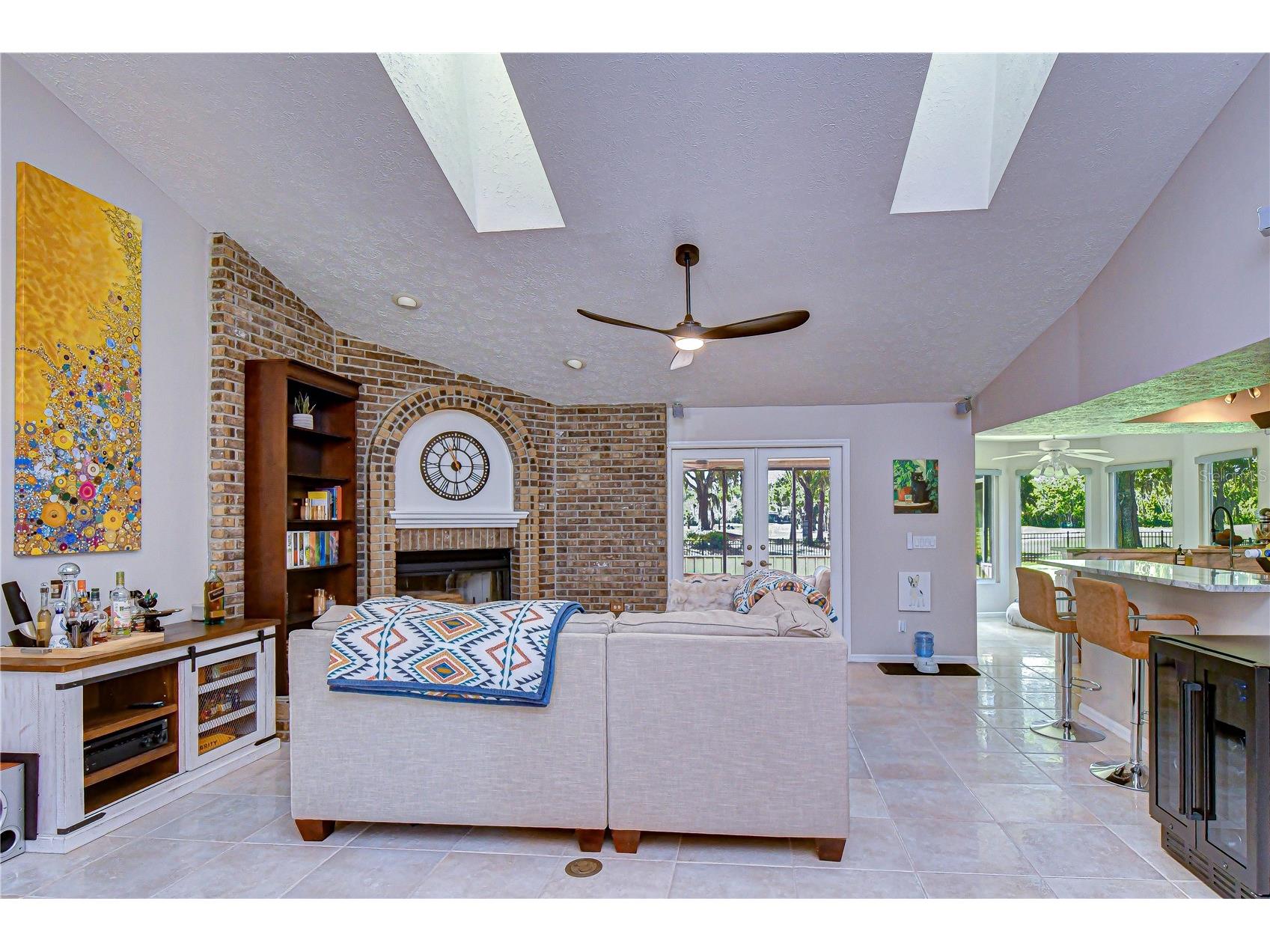 1015 Ventana Drive Ruskin FL 33573 TB8505913 image9