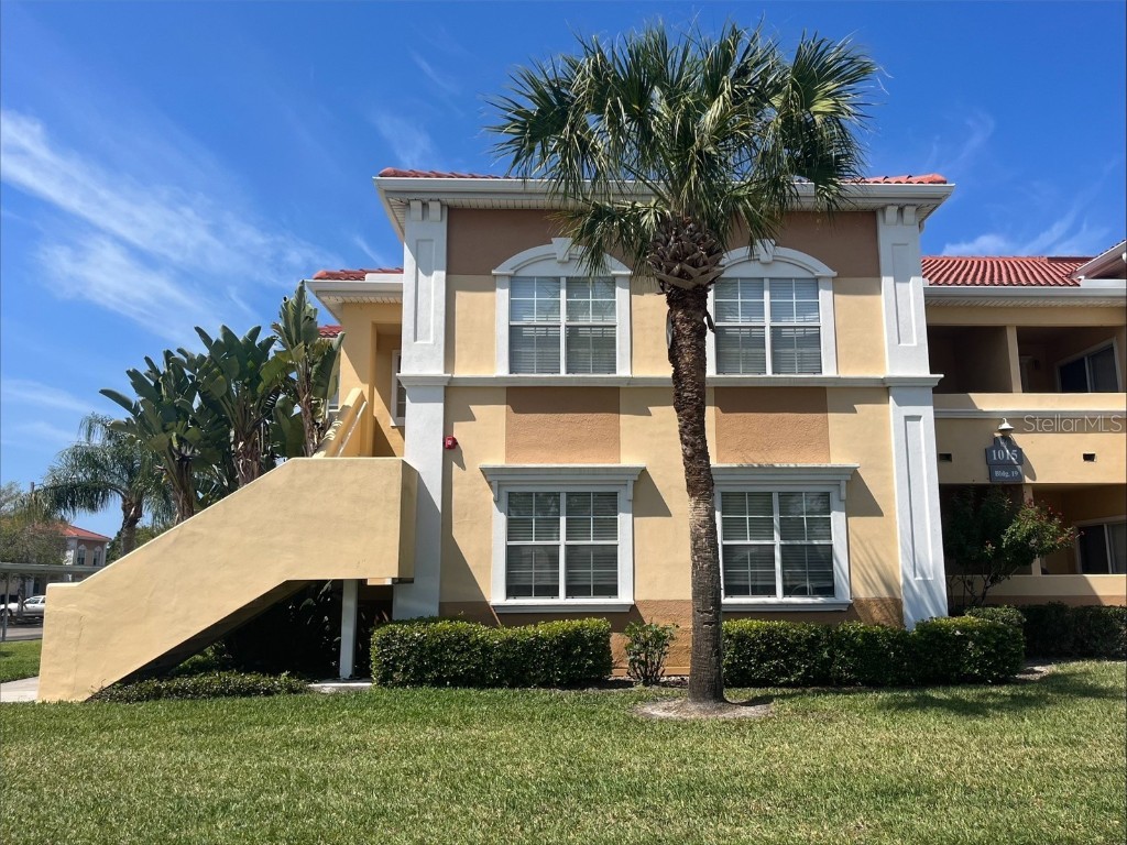 1015 Villagio Circle #201 Sarasota FL 34237 A4603153 image1