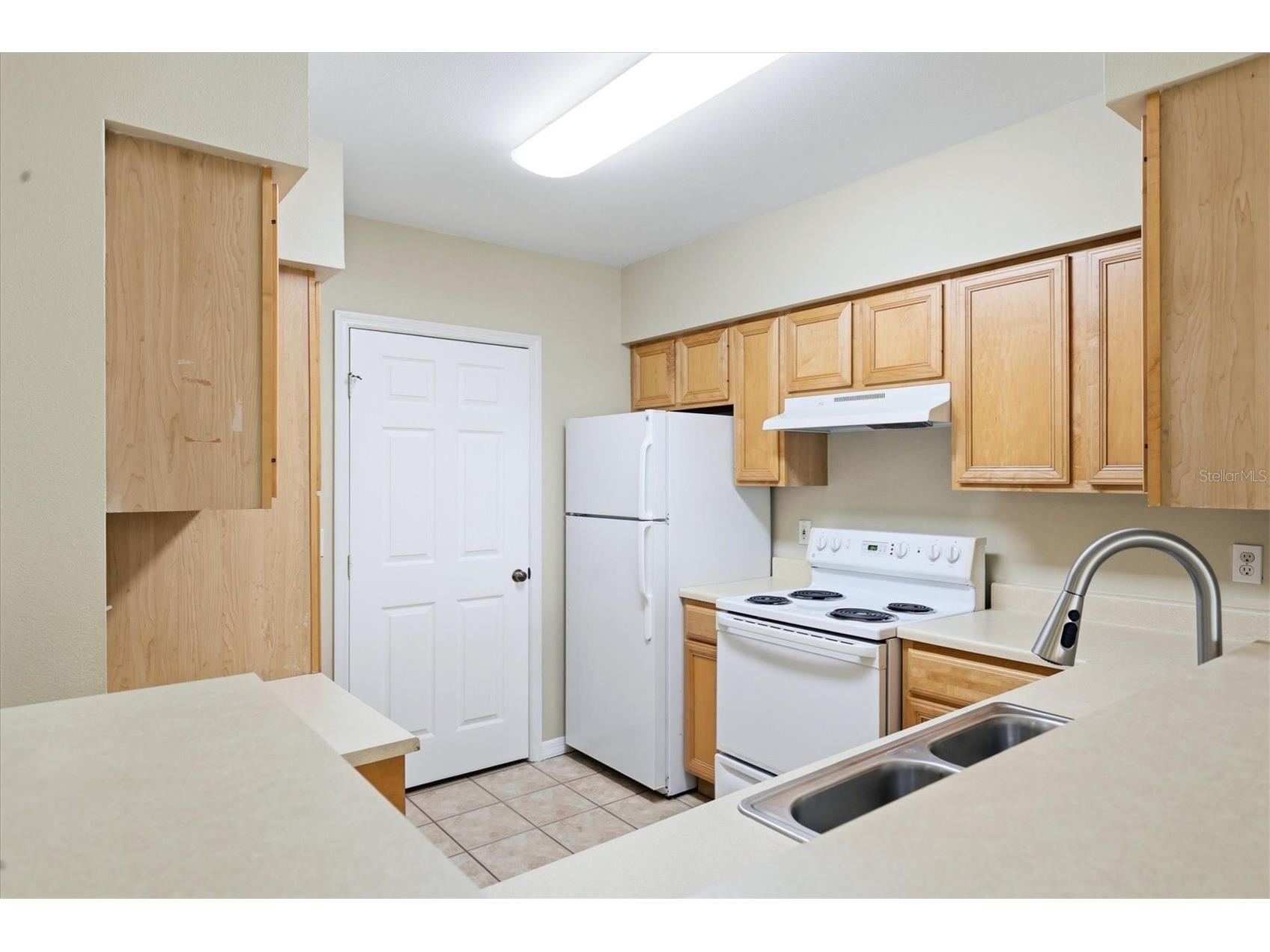 1015 Villagio Circle #202 Sarasota FL 34237 A4688276 image12