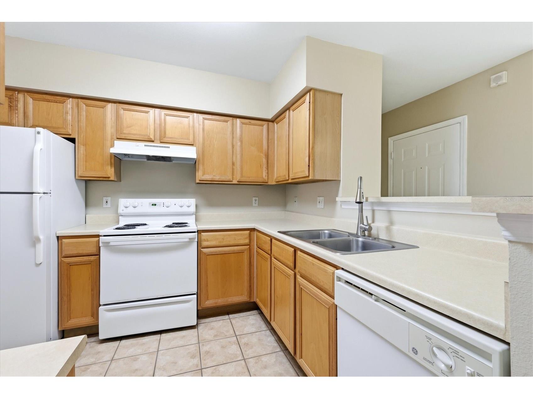 1015 Villagio Circle #202 Sarasota FL 34237 A4688276 image14