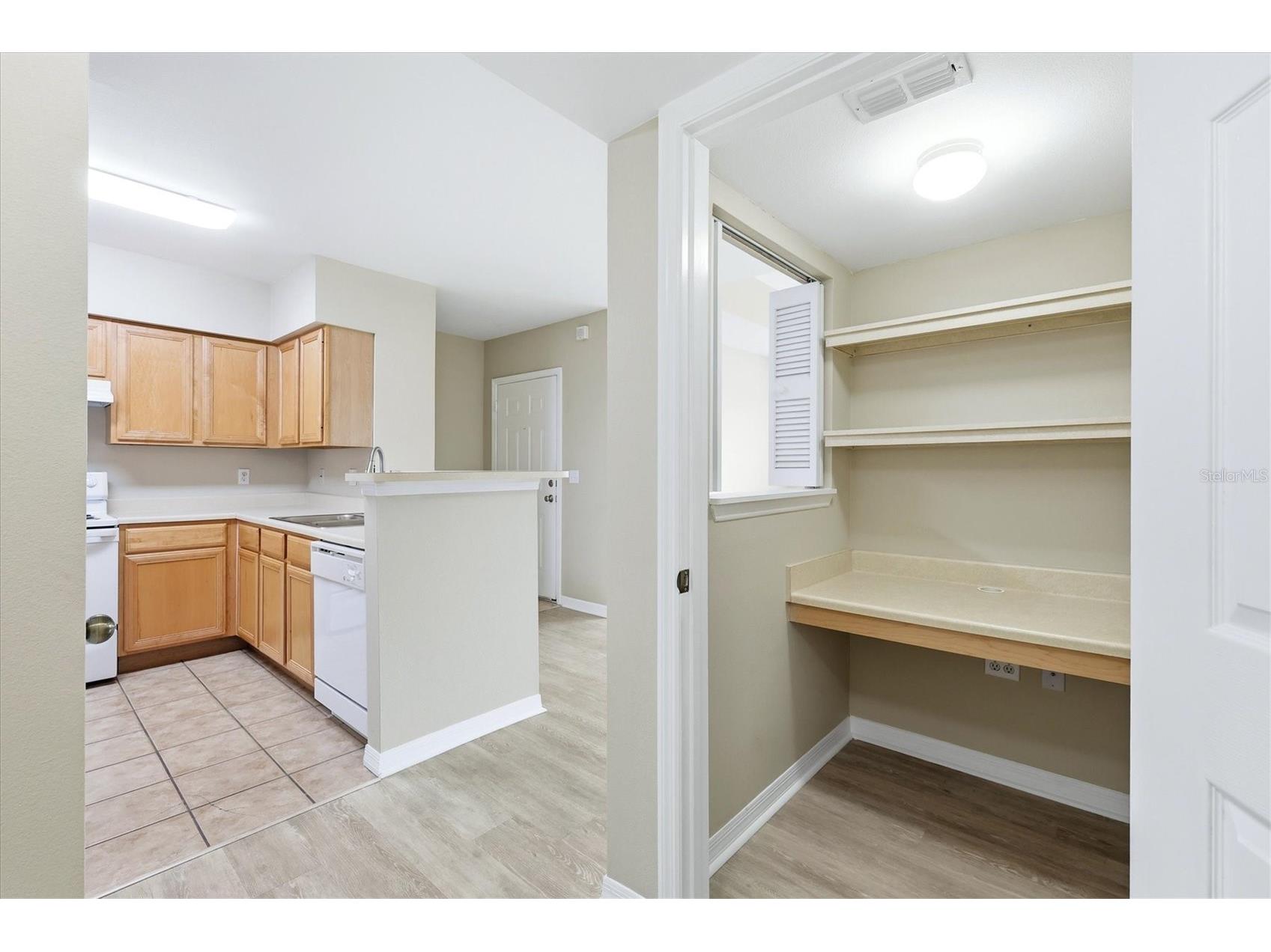1015 Villagio Circle #202 Sarasota FL 34237 A4688276 image17
