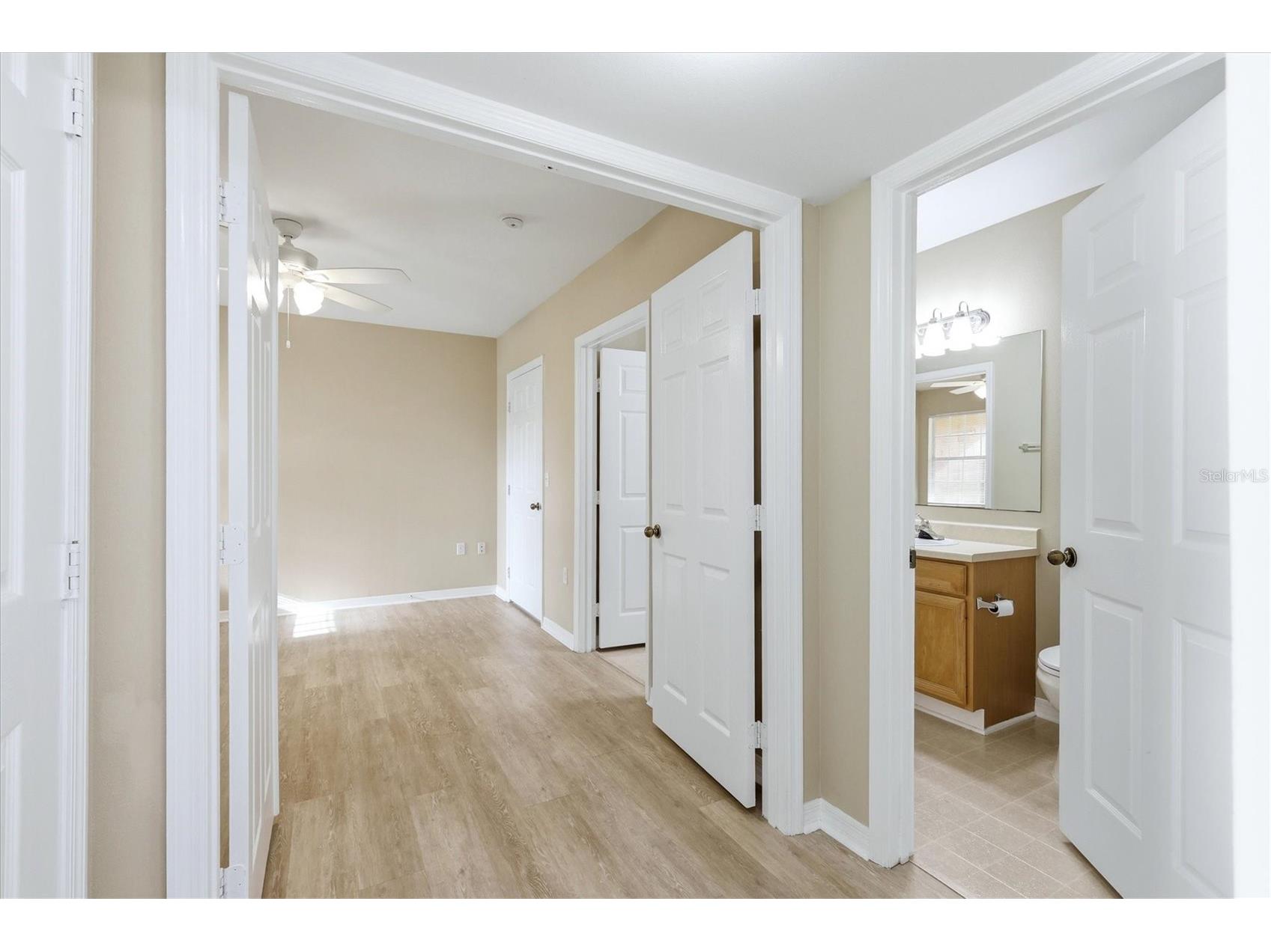 1015 Villagio Circle #202 Sarasota FL 34237 A4688276 image19
