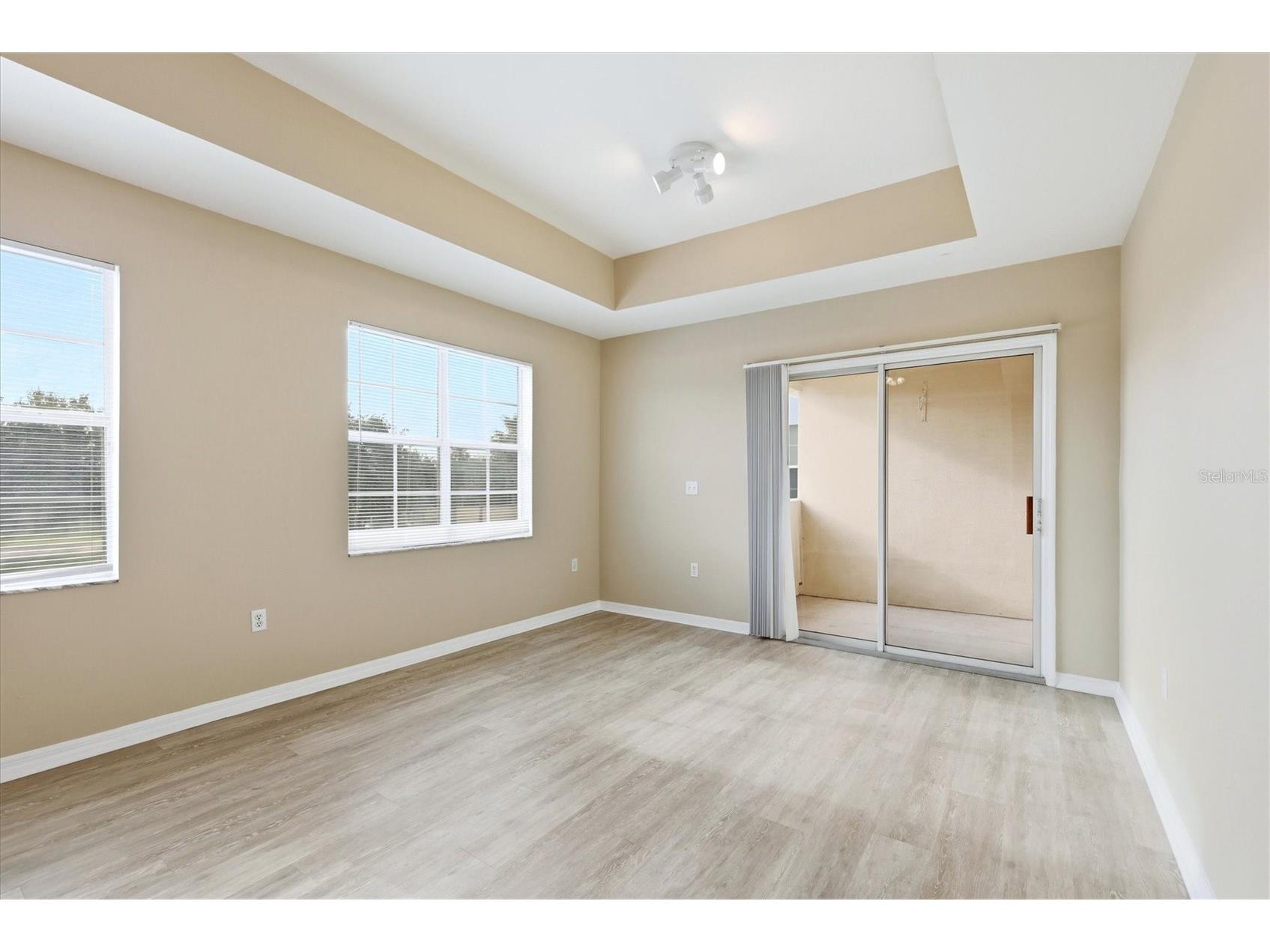 1015 Villagio Circle #202 Sarasota FL 34237 A4688276 image5