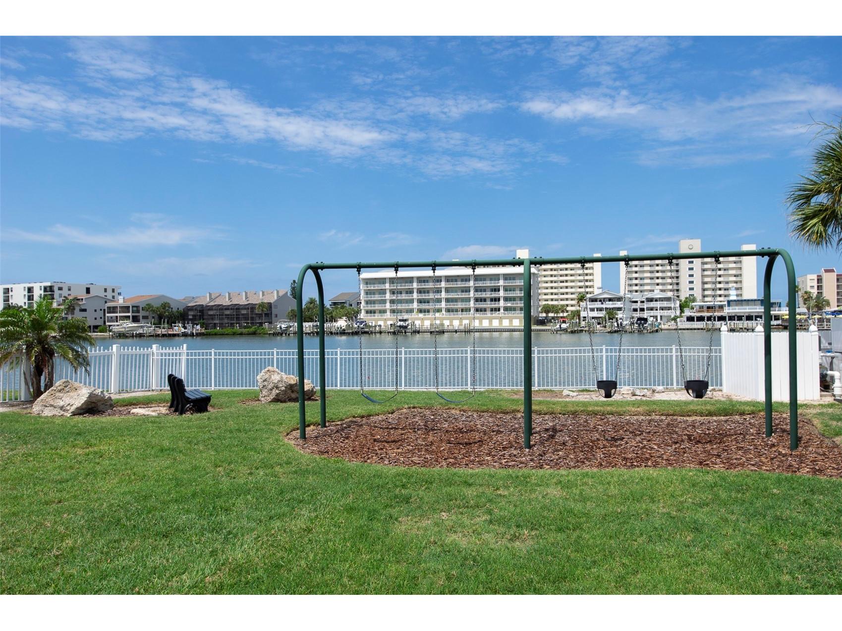 10152 Regal Drive Largo FL 33774 TB8518193 image40