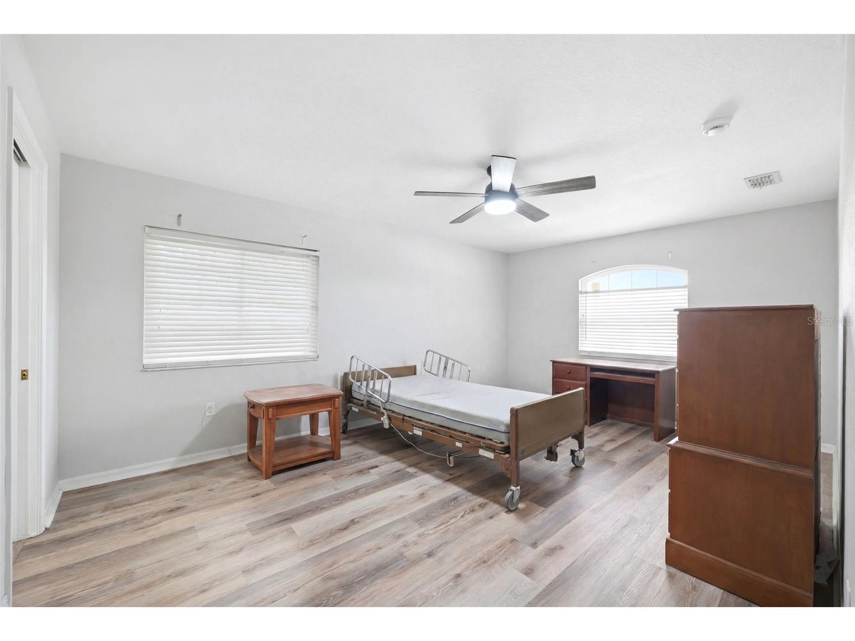 10154 Spring Hill Drive Spring Hill FL 34608 W7886406 image8