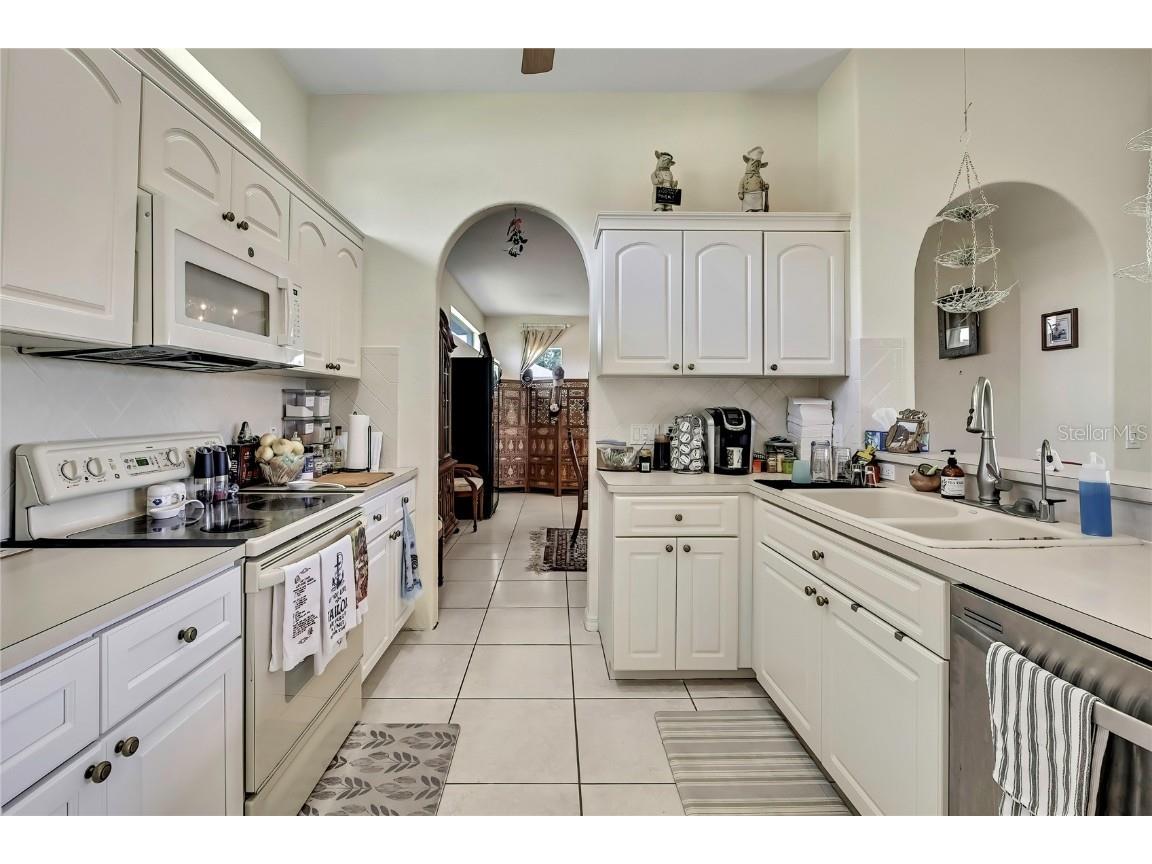 10155 Duffy Circle Weeki Wachee FL 34613 W7875845 image25