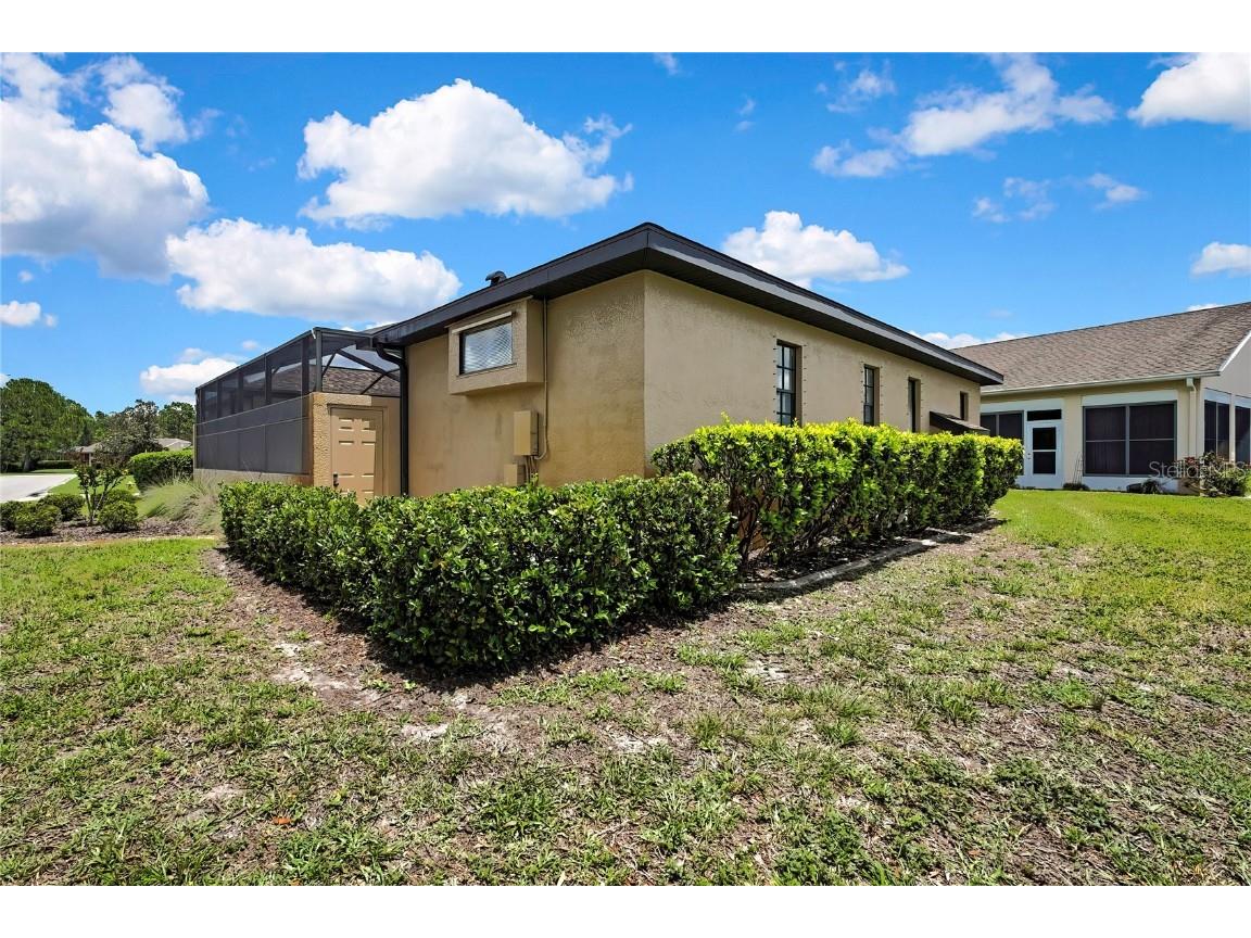 10155 Duffy Circle Weeki Wachee FL 34613 W7875845 image5