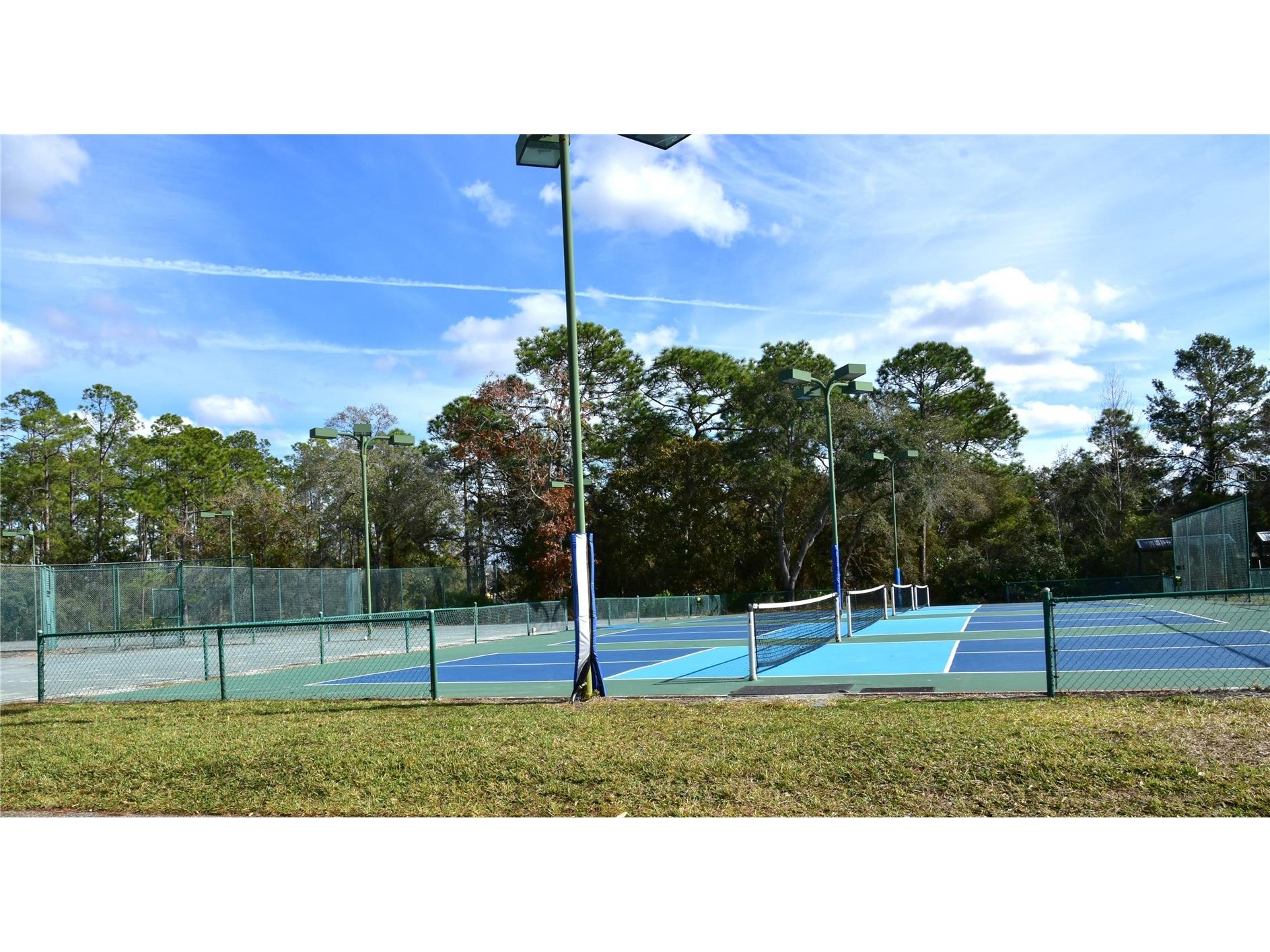 10155 Duffy Circle Weeki Wachee FL 34613 W7875845 image77