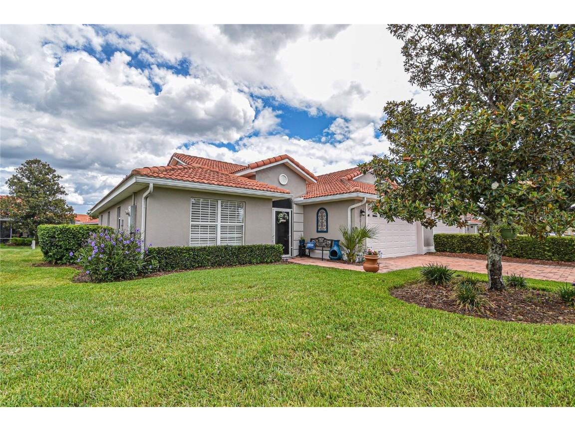 10156 Mainsail Drive Oxford FL 34484 - LAKE MIONA OM669257 image1