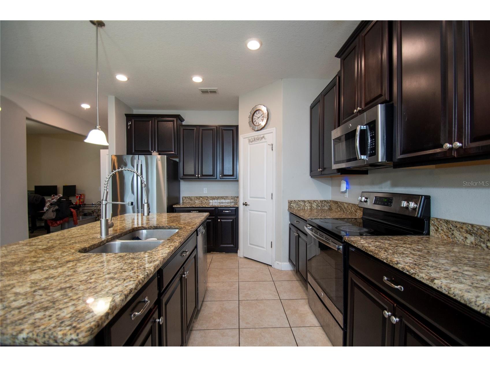 10158 Newminster Loop Ruskin FL 33573 TB8471876 image5