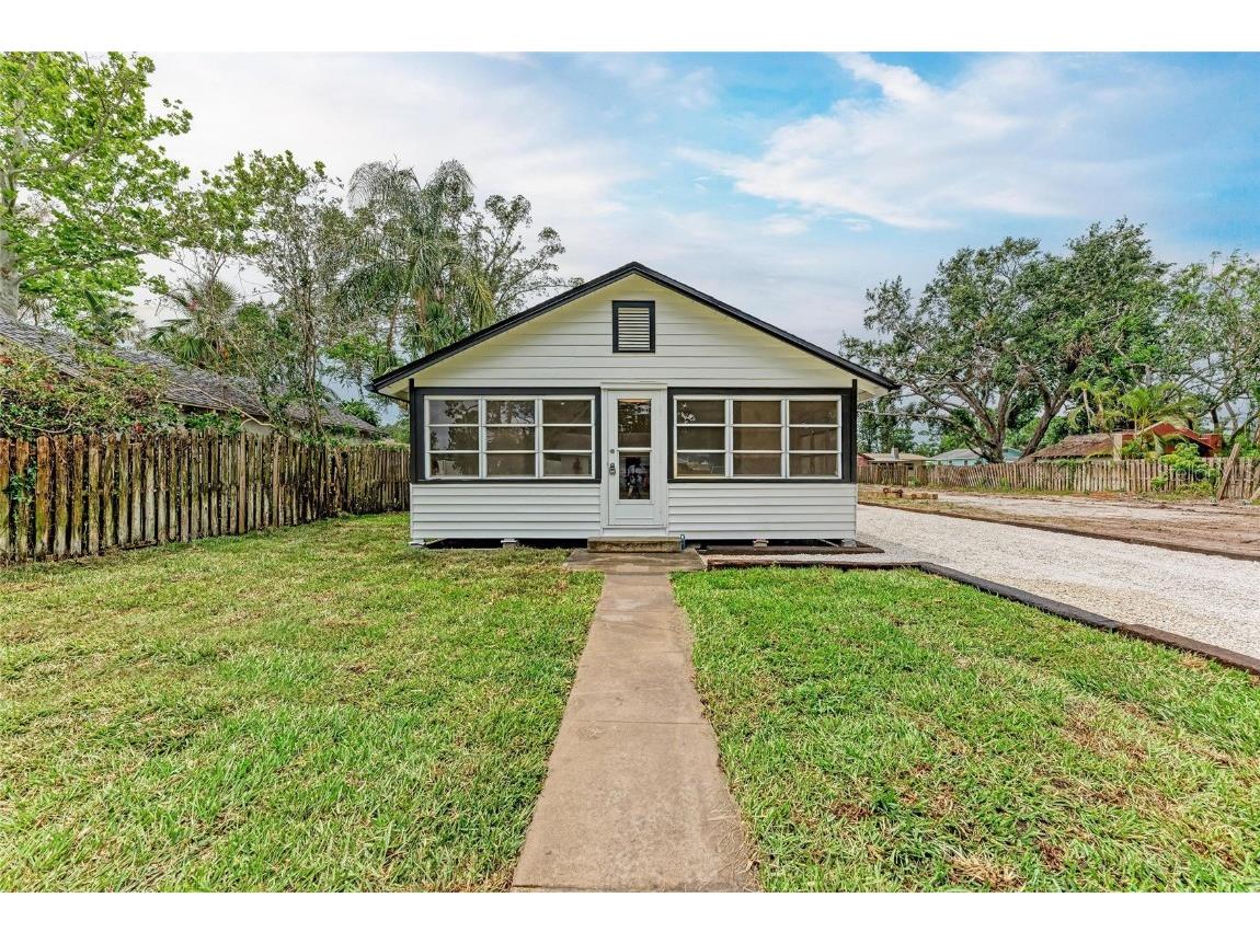 1016 38th Street W Bradenton FL 34205 A4651198 image1