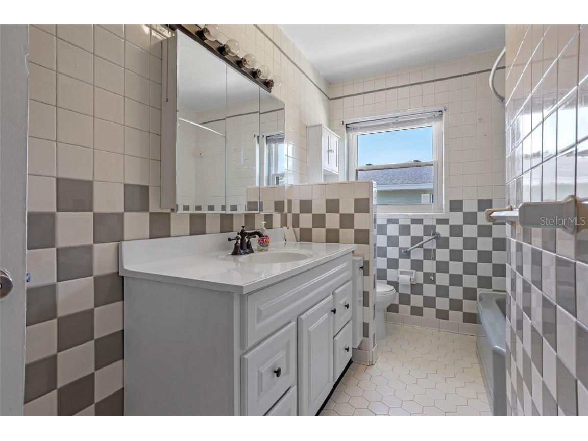 1016 Biltmore Drive NW Winter Haven FL 33881 - WINTER HAVEN CHAIN OF LAKES O6336592 image24