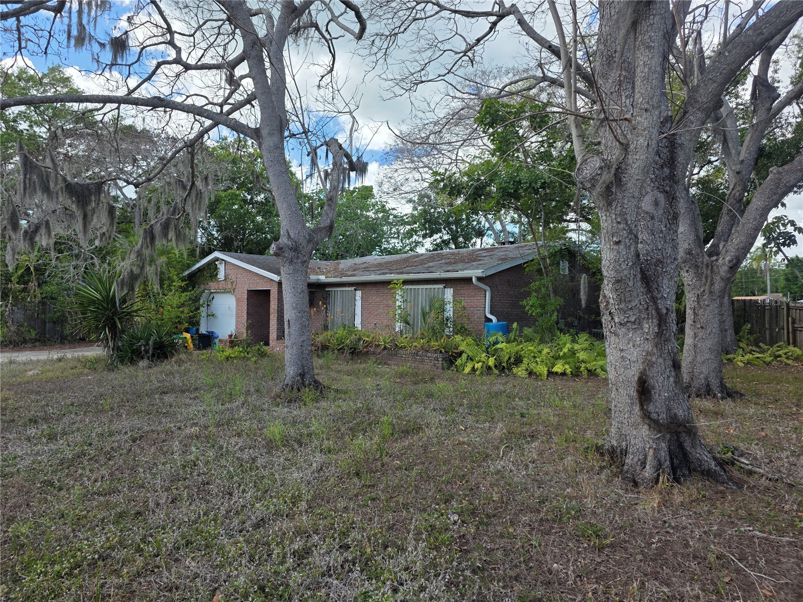1016 Greer Drive Sarasota FL 34237 A4688675 image3