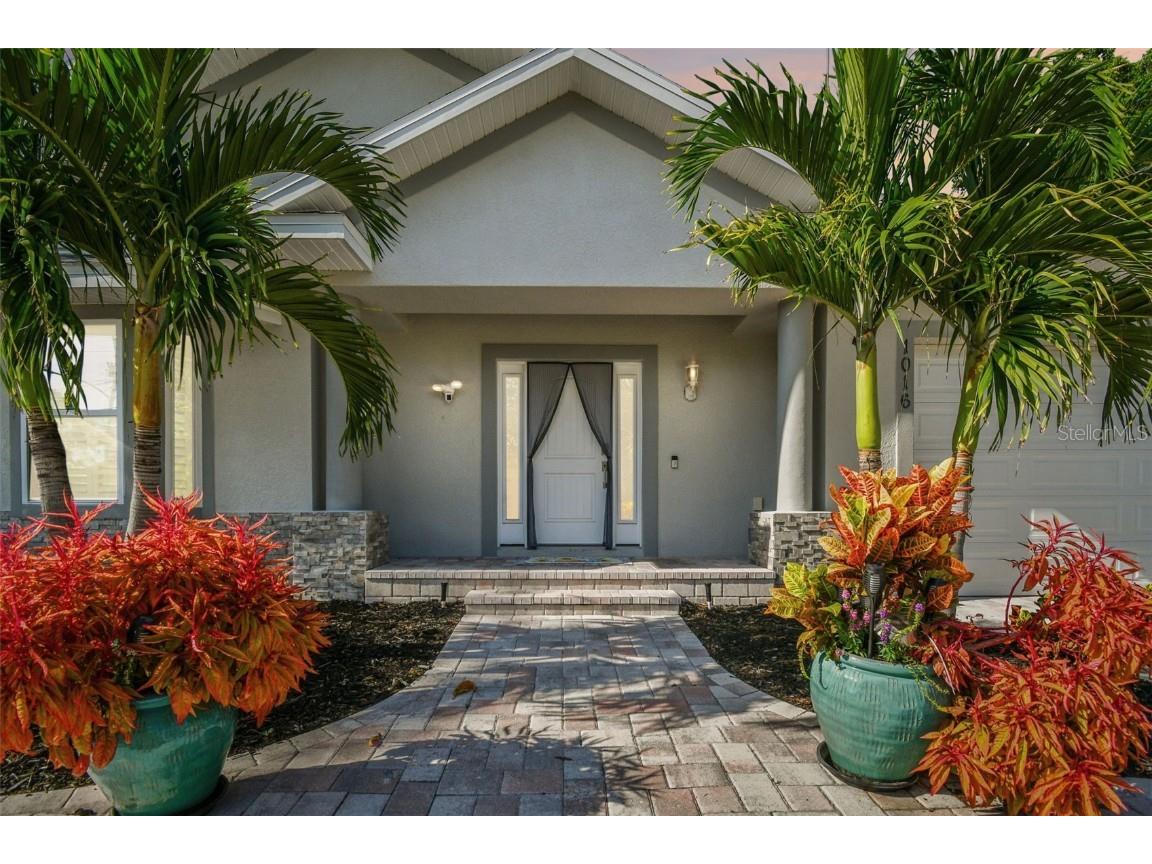 1016 Gulf Road Tarpon Springs FL 34689 G5072948 image1