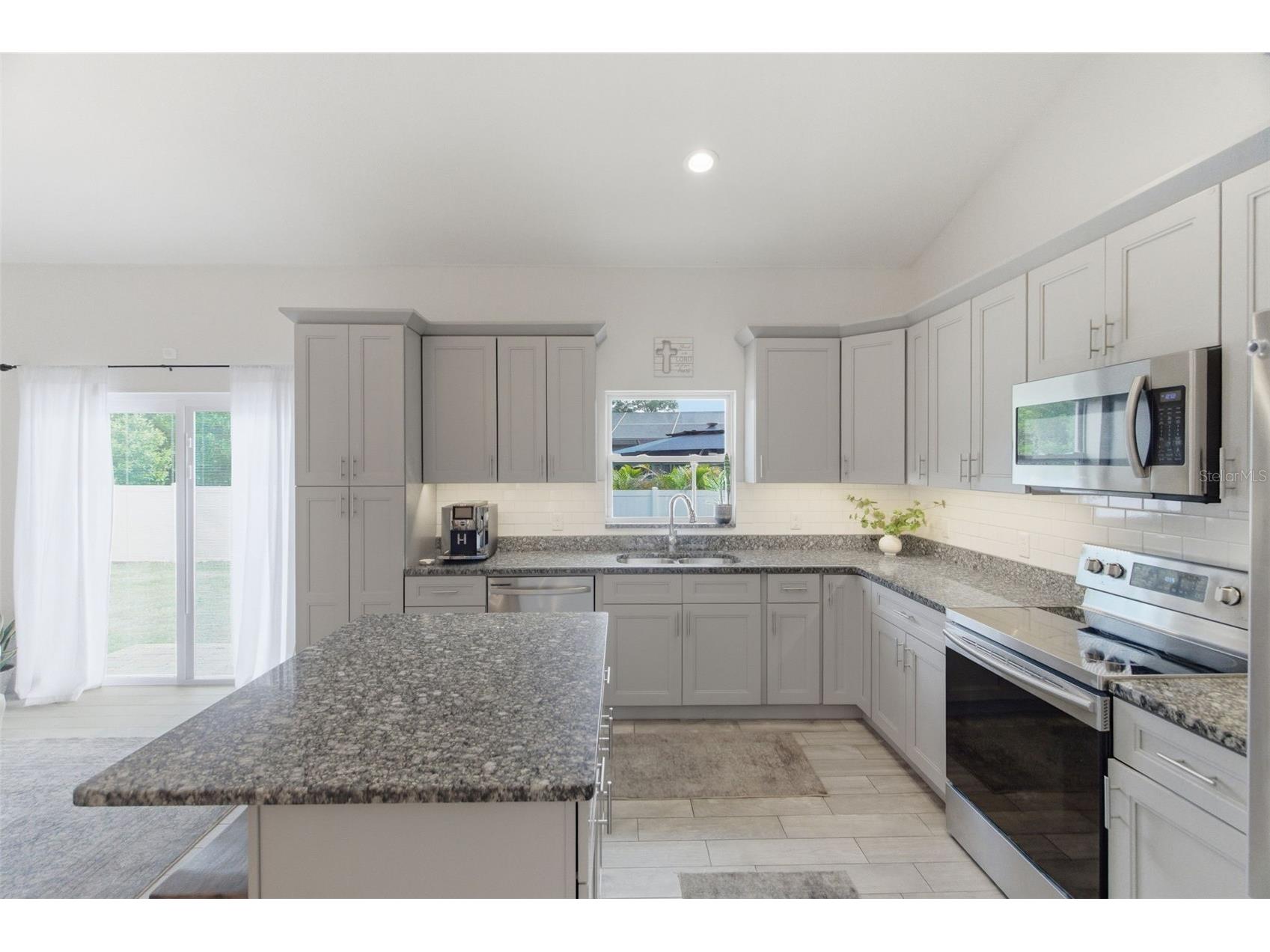 1016 Gulf Road Tarpon Springs FL 34689 TB8510827 image13
