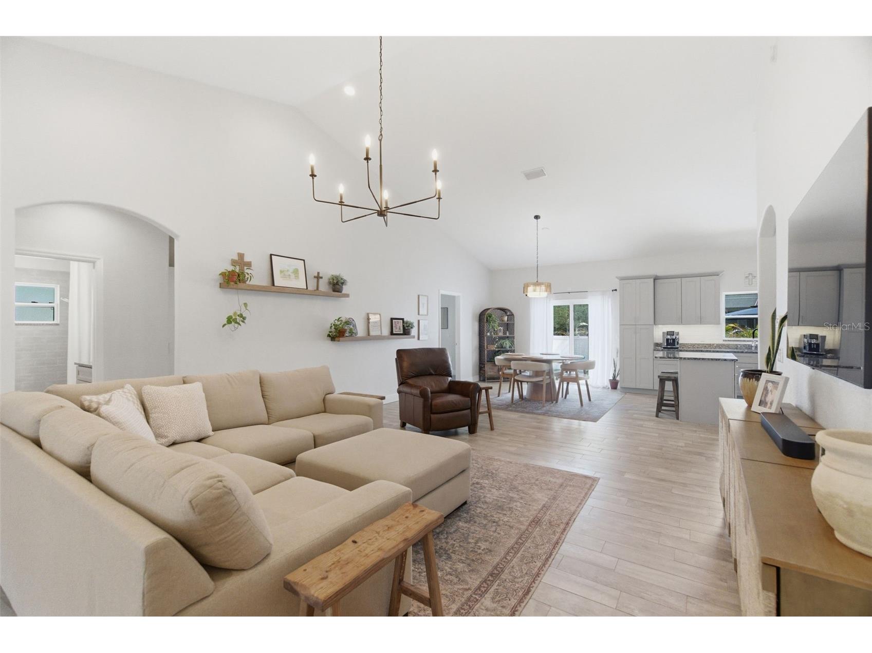 1016 Gulf Road Tarpon Springs FL 34689 TB8510827 image6
