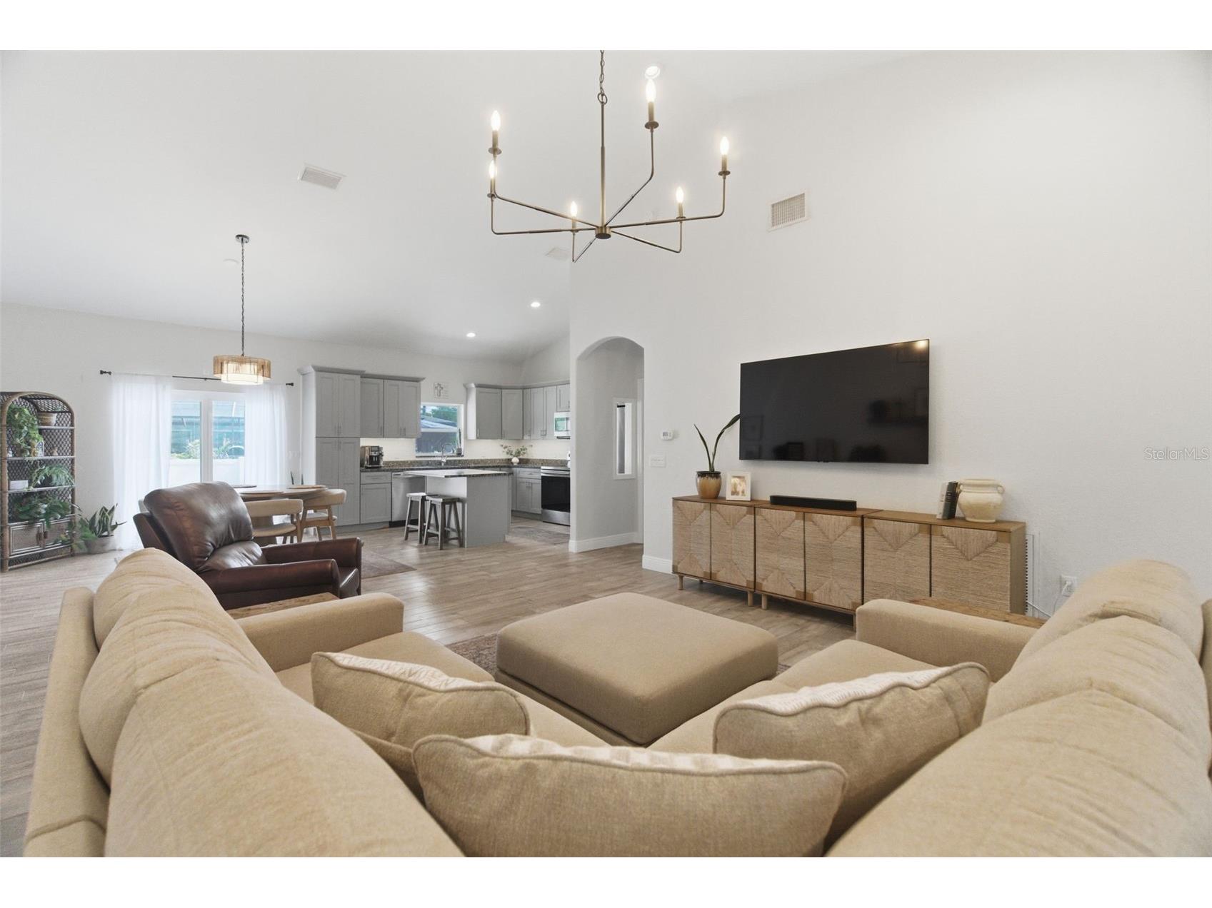 1016 Gulf Road Tarpon Springs FL 34689 TB8510827 image7