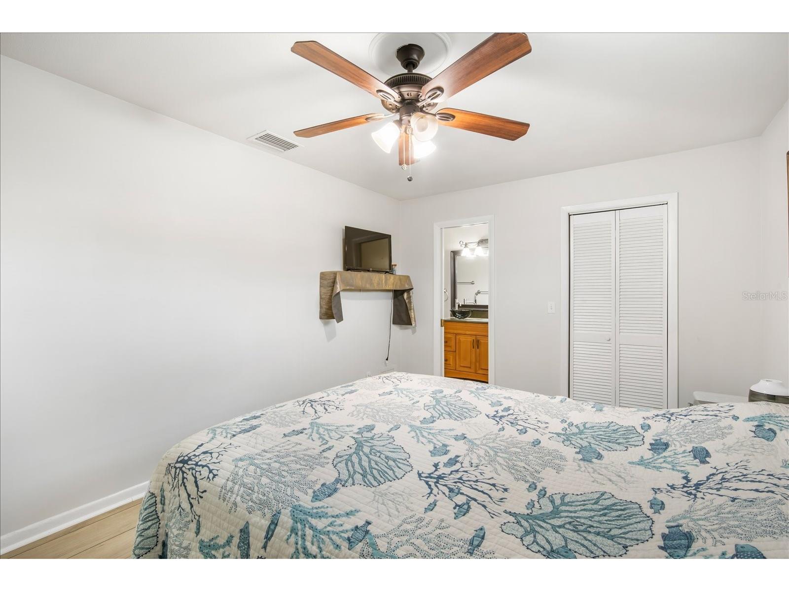 1016 Lady Guinevere Drive Valrico FL 33594 TB8468063 image16