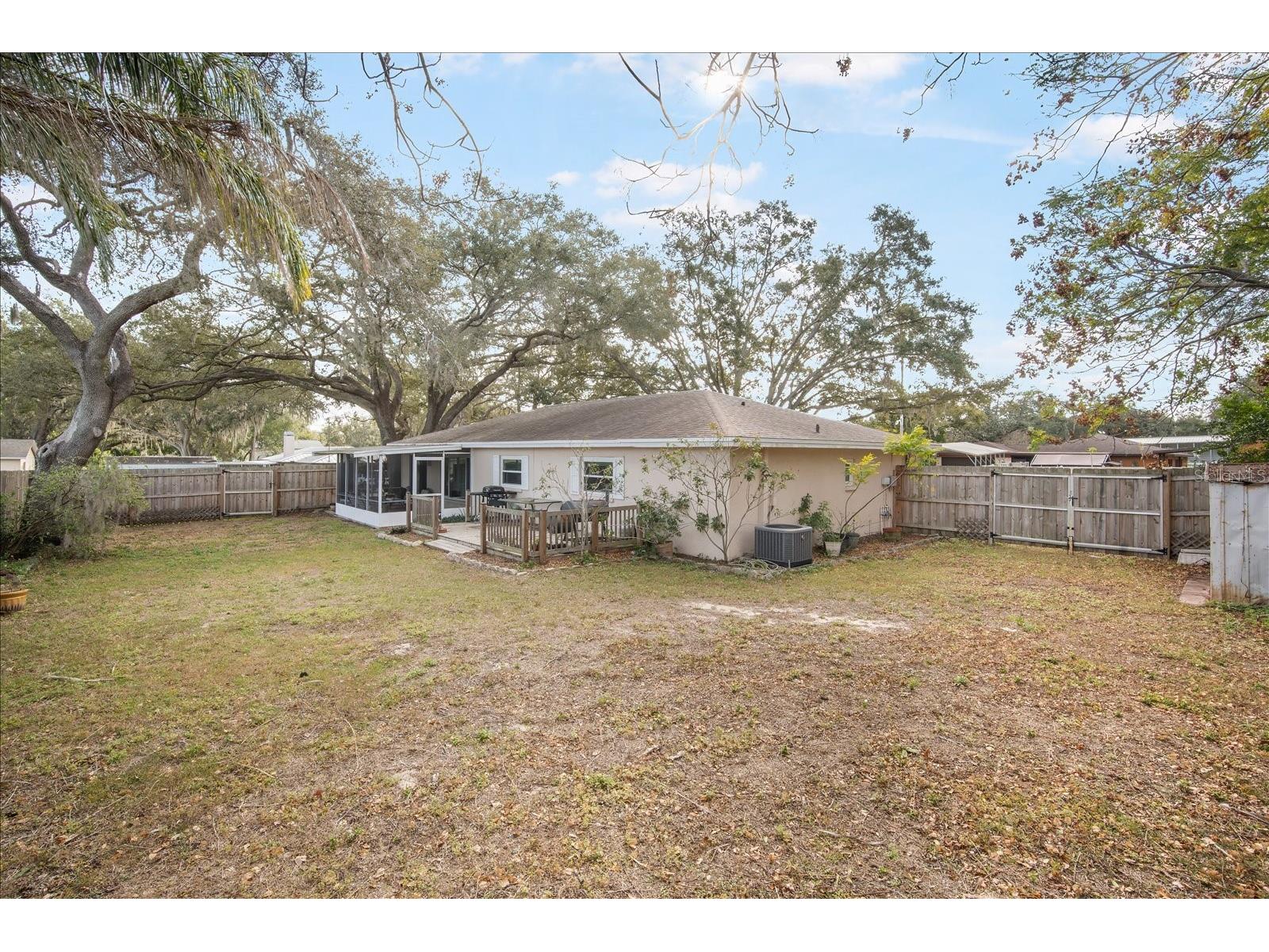 1016 Lady Guinevere Drive Valrico FL 33594 TB8468063 image25