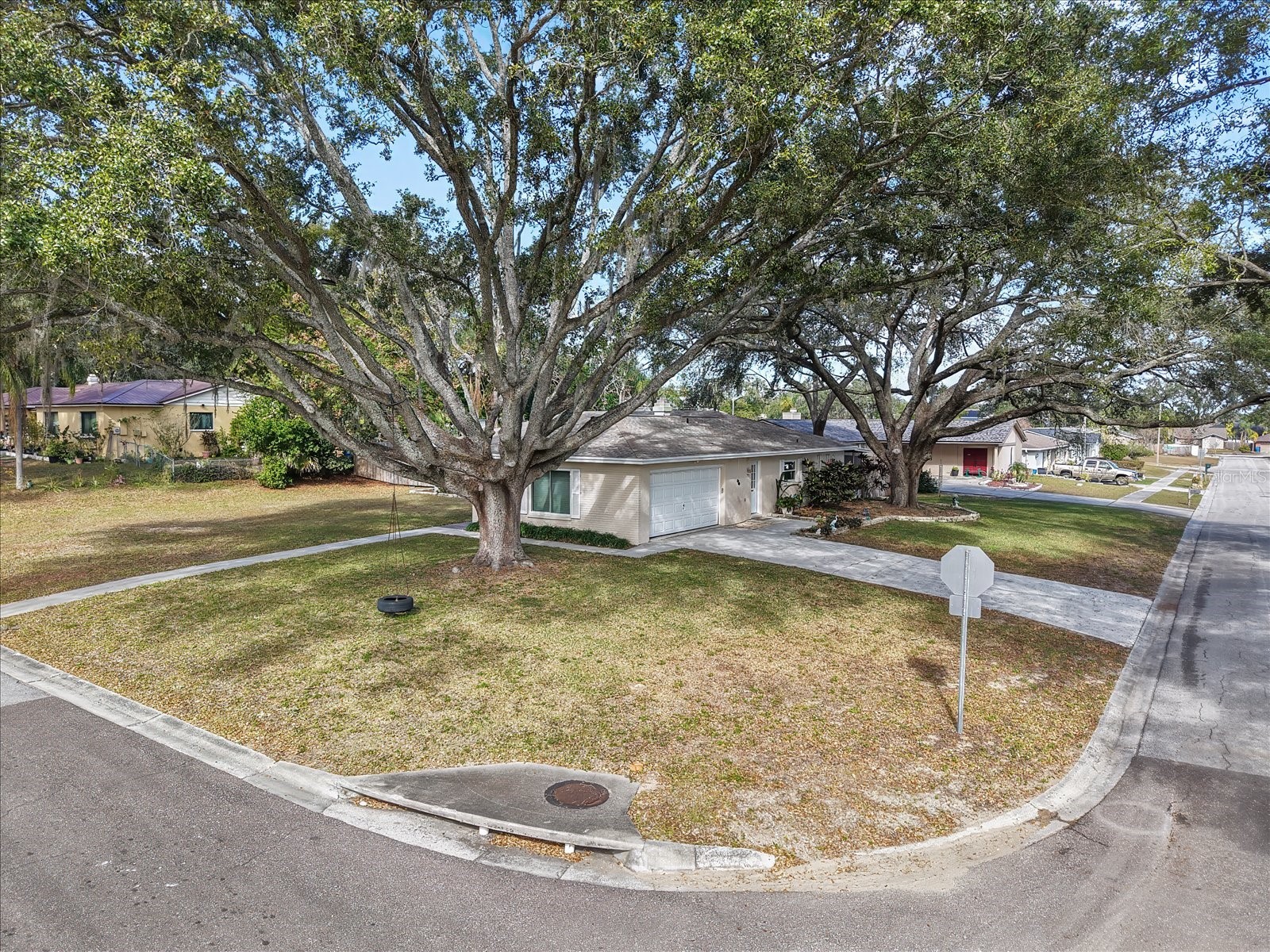 1016 Lady Guinevere Drive Valrico FL 33594 TB8468063 image28