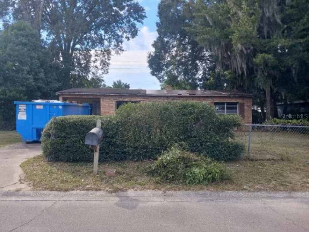 1016 NE 24th Street Gainesville FL 32641 A4585665 image1