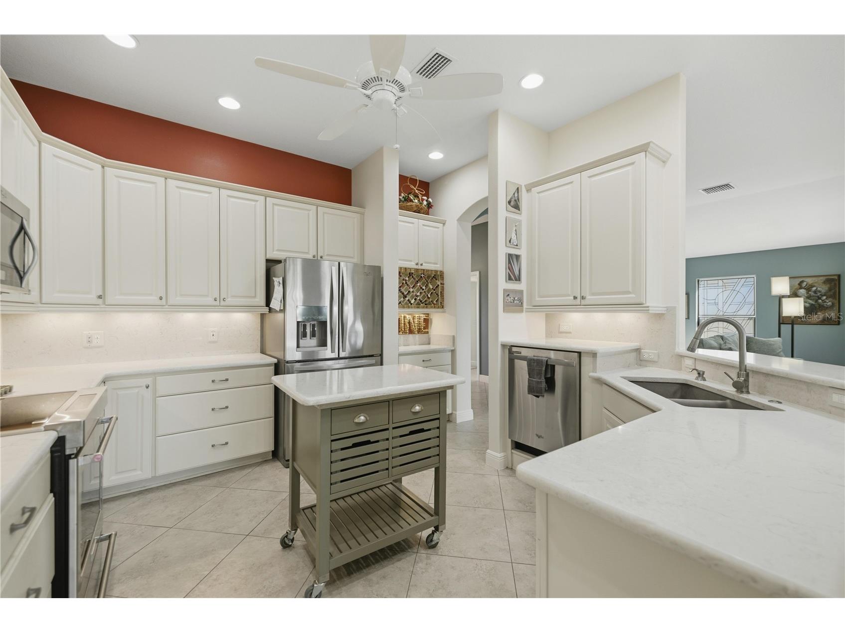 1016 Pickering Path The Villages FL 32163 G5104870 image17