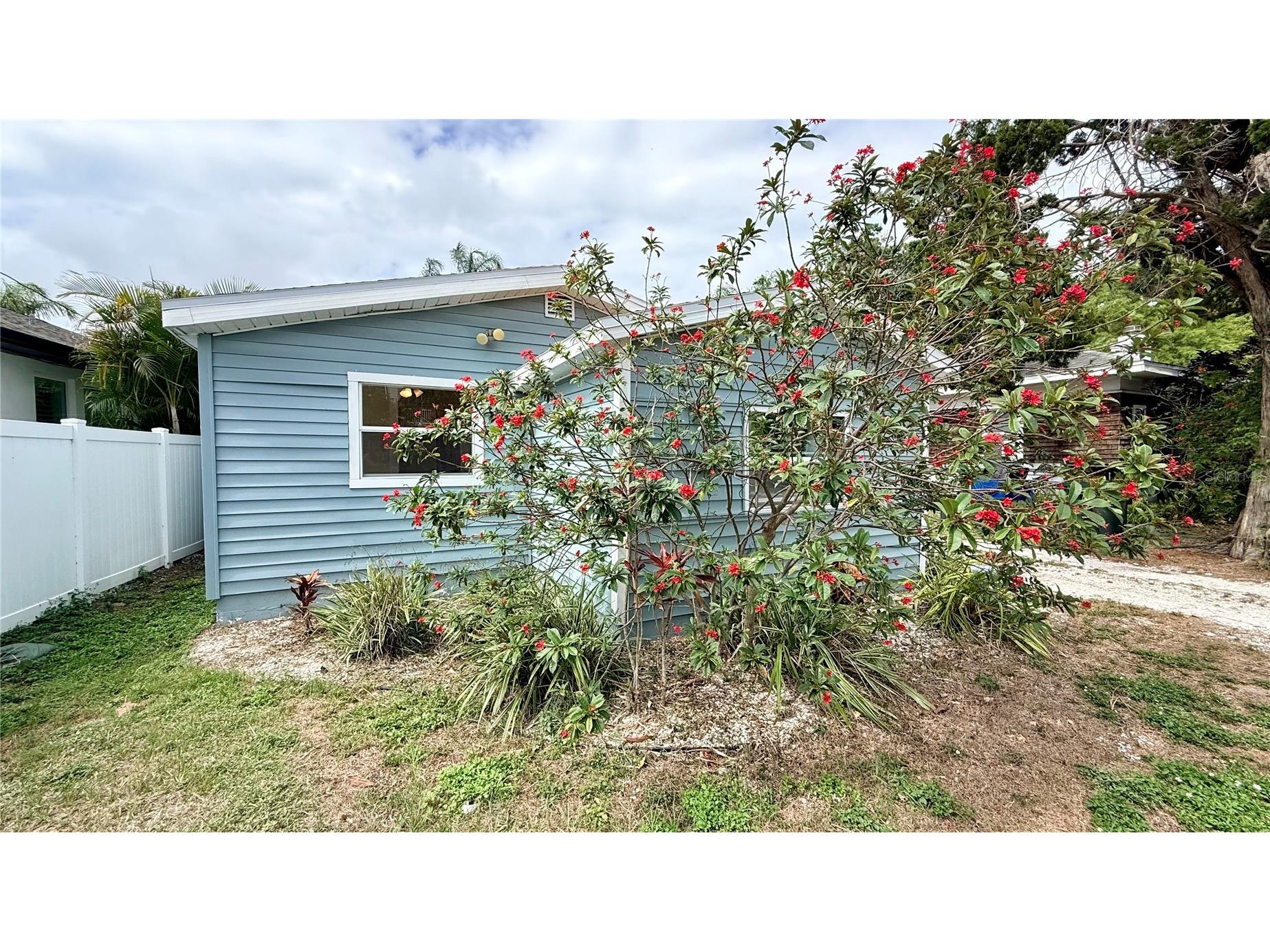1016 Rosery Road NW Largo FL 33770 TB8513139 image1