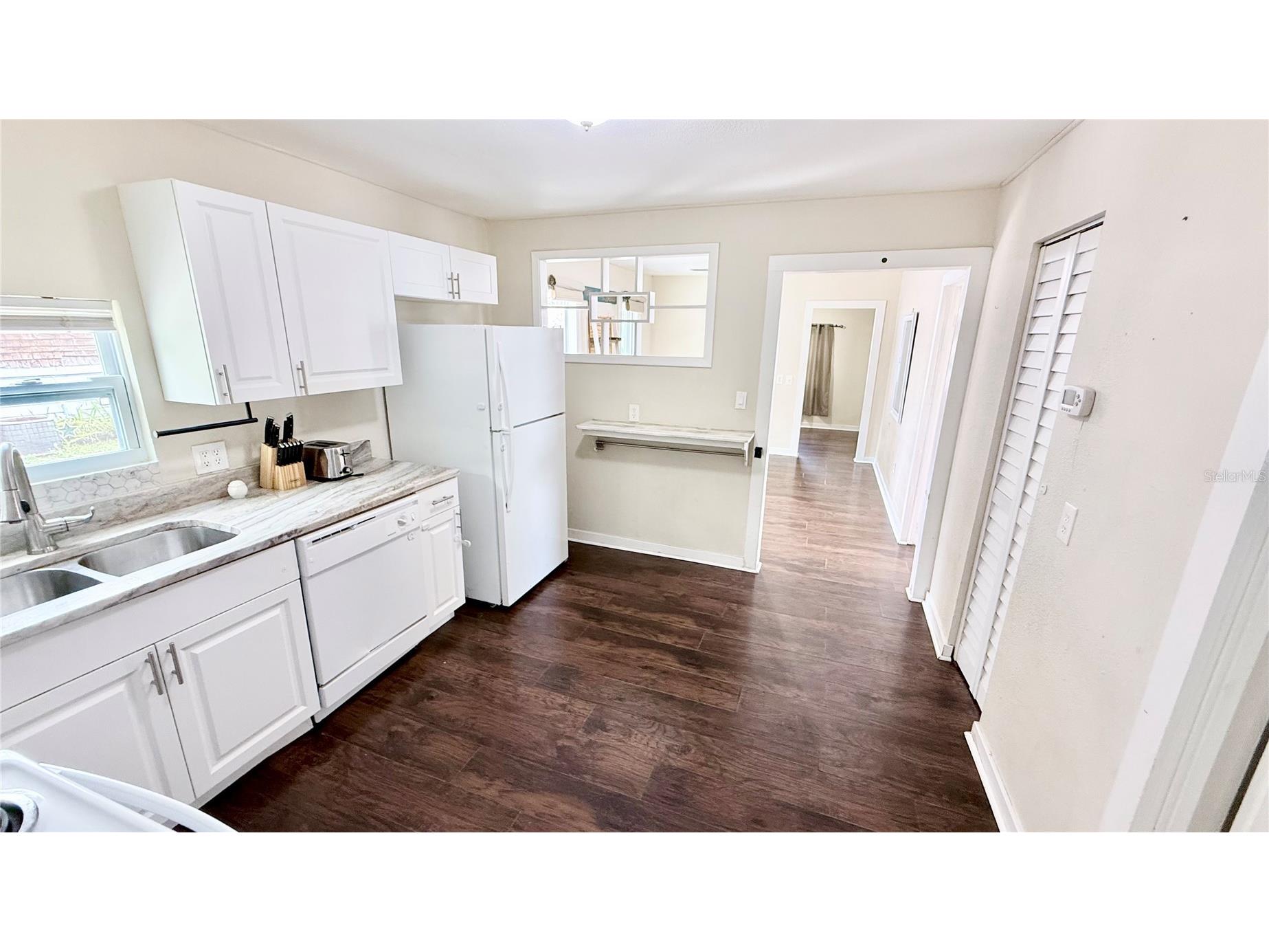 1016 Rosery Road NW Largo FL 33770 TB8513139 image4