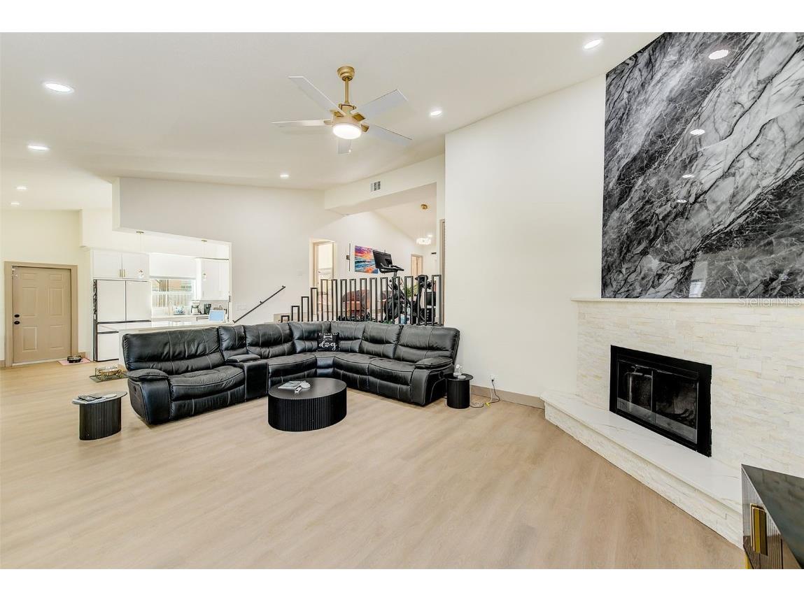 1016 Sousa Drive Largo FL 33771 TB8446525 image6