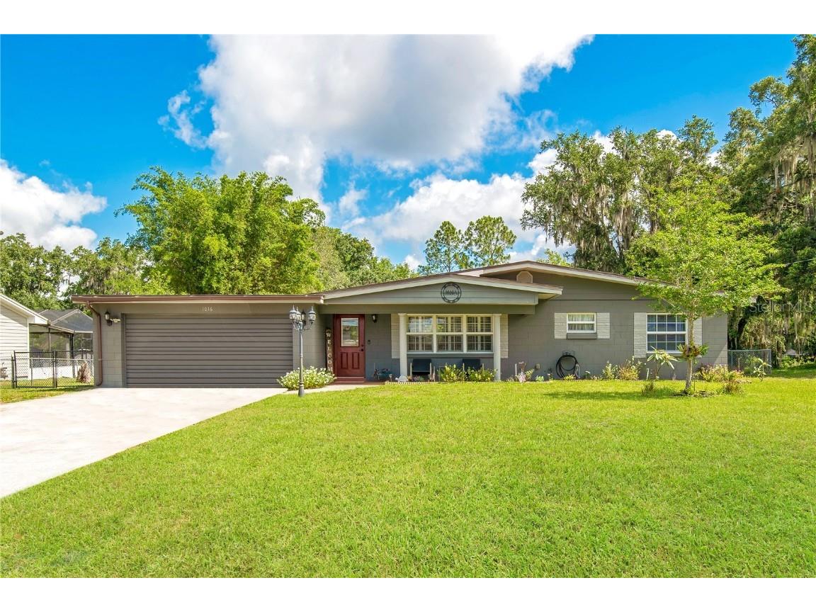 1016 W Lakeshore Drive Clermont FL 34711 G5082226 image1