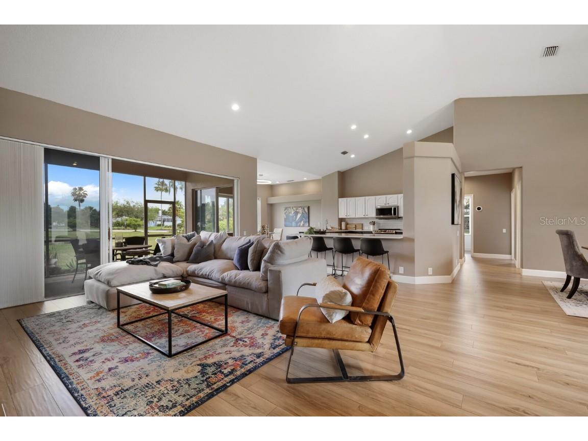 10160 Cherry Hills Avenue Circle Bradenton FL 34202 TB8437118 image6