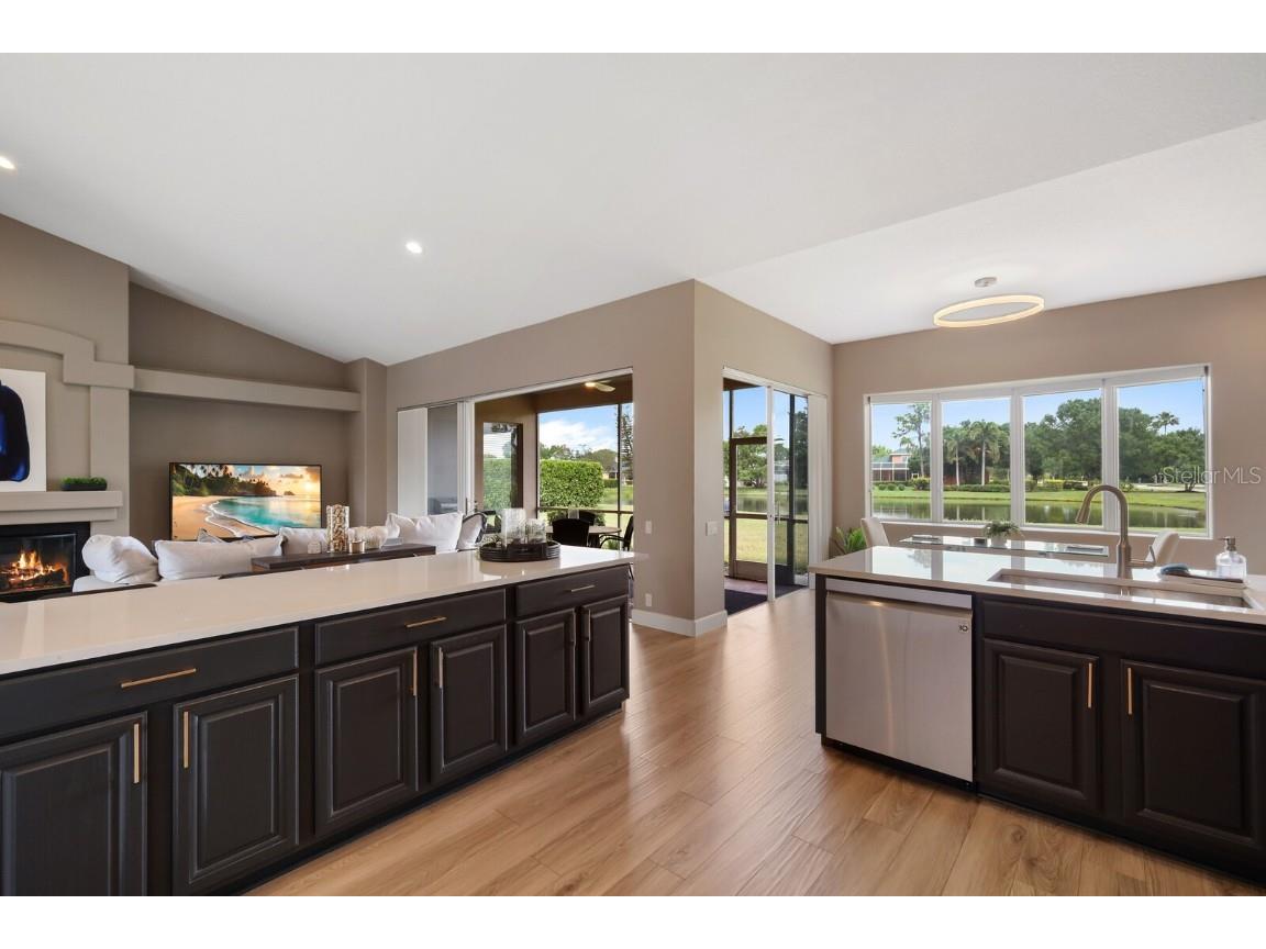 10160 Cherry Hills Avenue Circle Bradenton FL 34202 TB8437118 image9