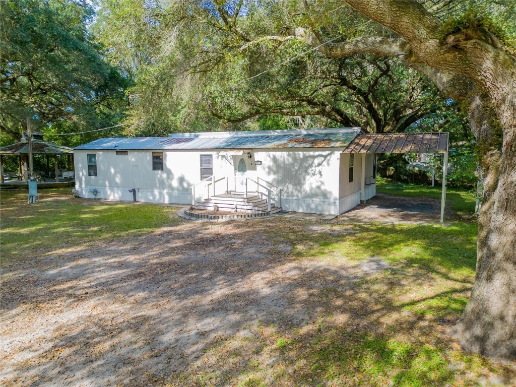 10160 Harney Road Thonotosassa FL 33592 T3488132 image1